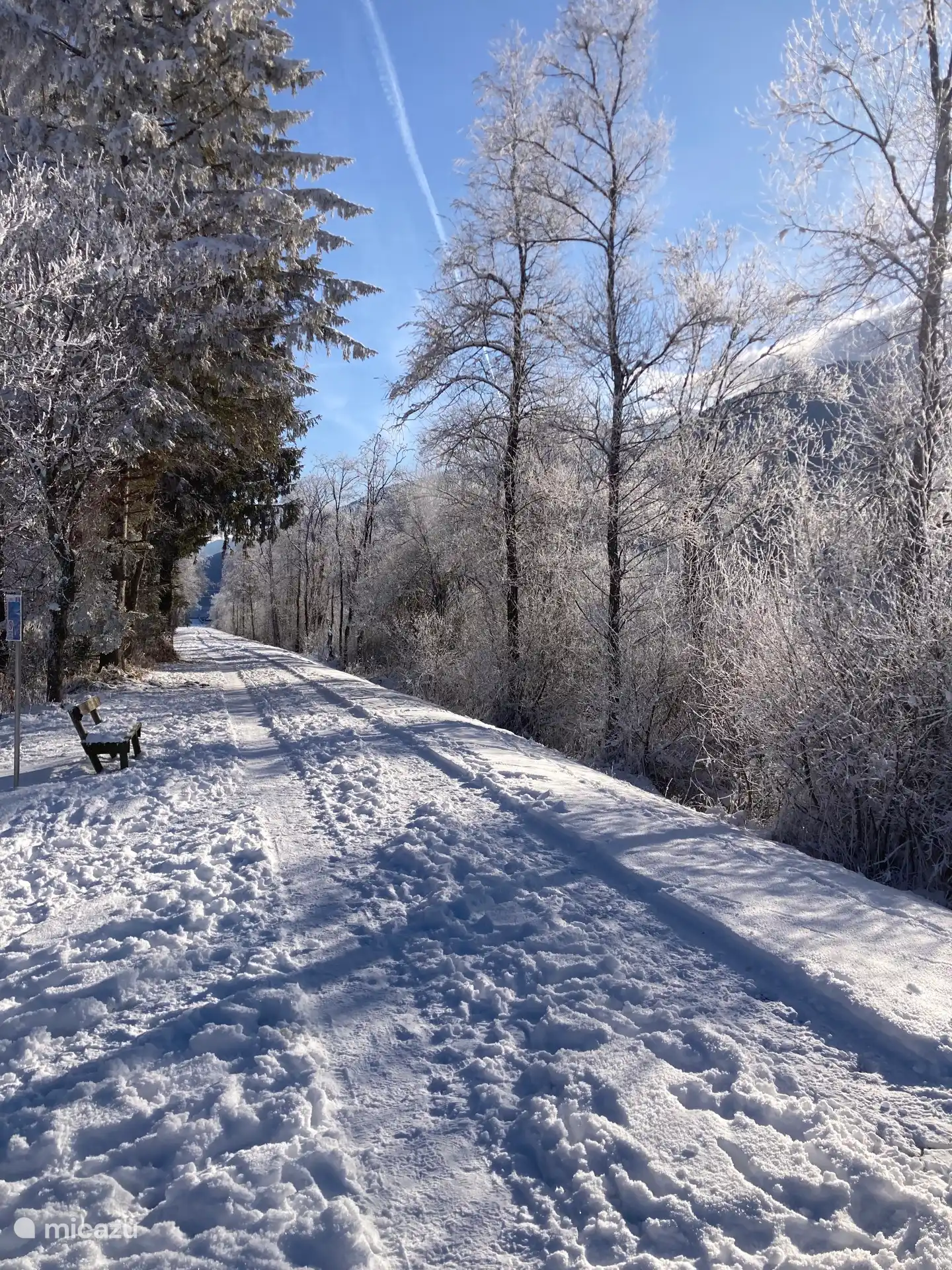 winterwandelweg vlakbij chalet
