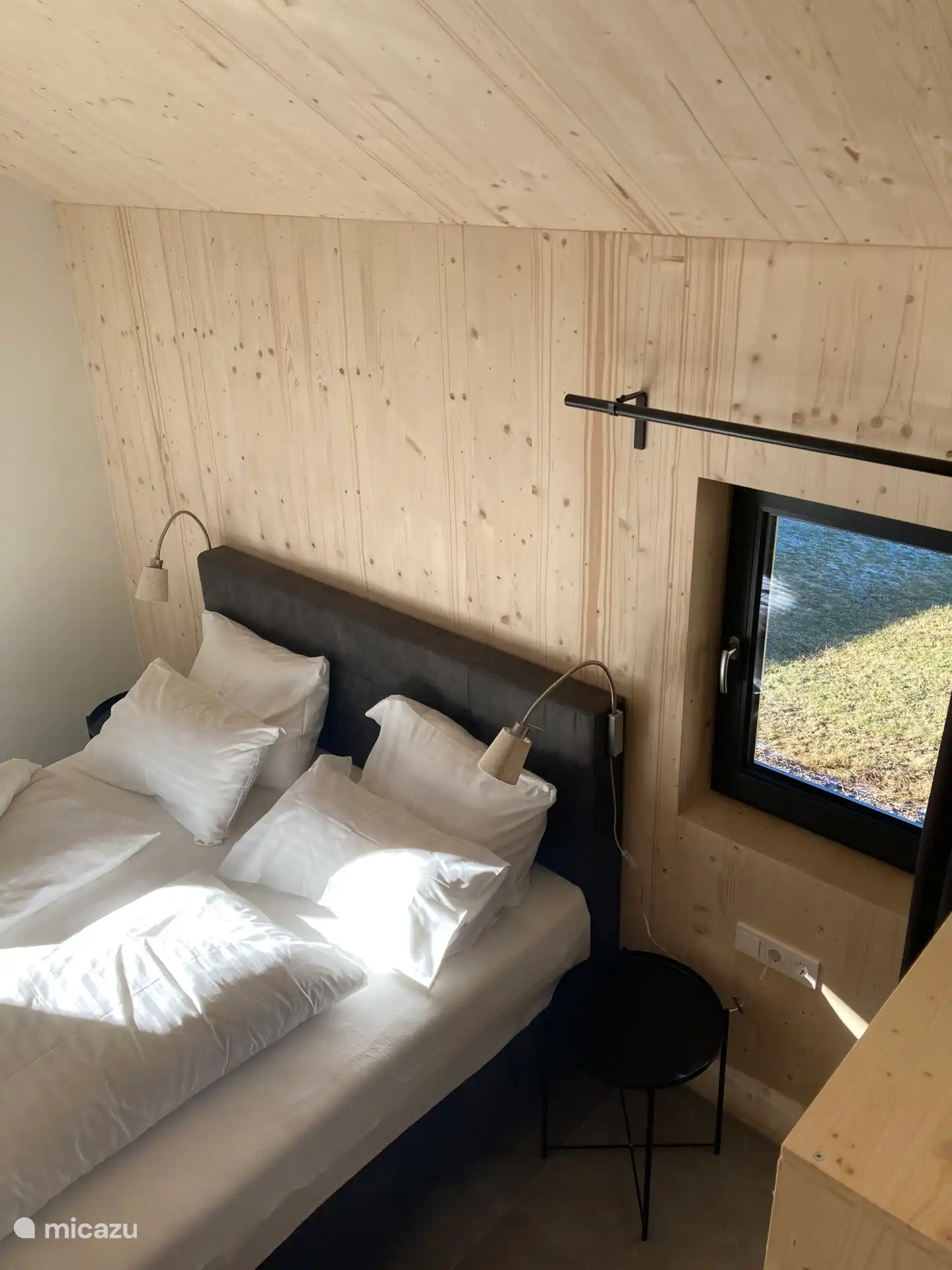 slaapkamer 2 met balkon