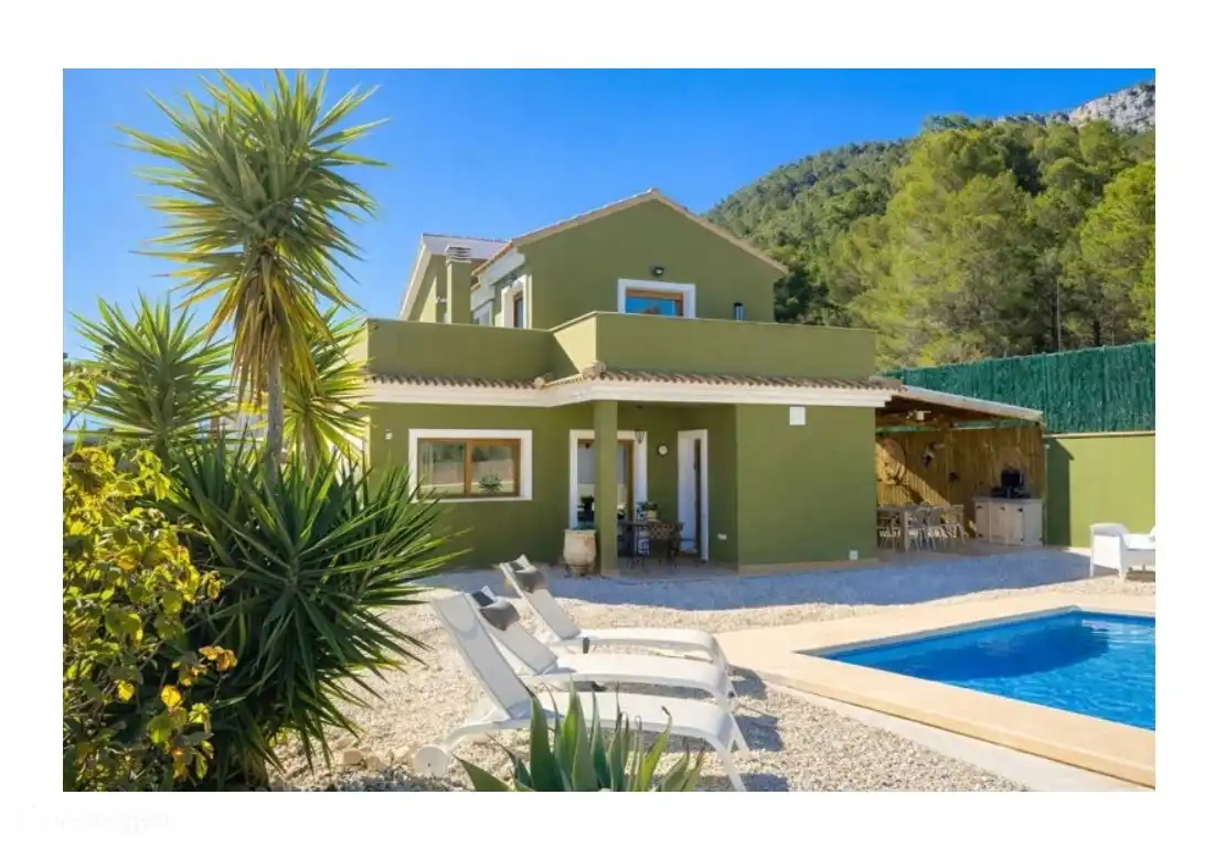 La casa con piscina privada