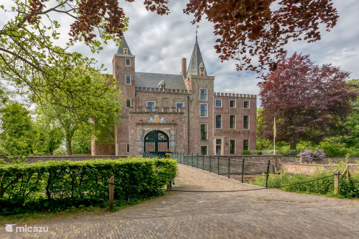Le château de Haamstede, encore habité et ouvert au public plusieurs fois par an.