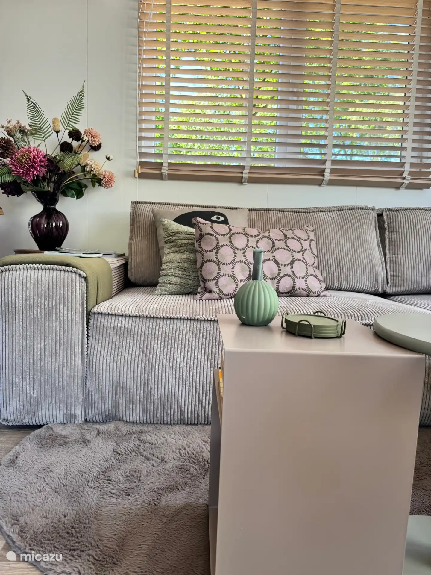 Luxury corner sofa that can be extended into a lounge sofa to watch your favorite series or read a book with a great view of the forest 