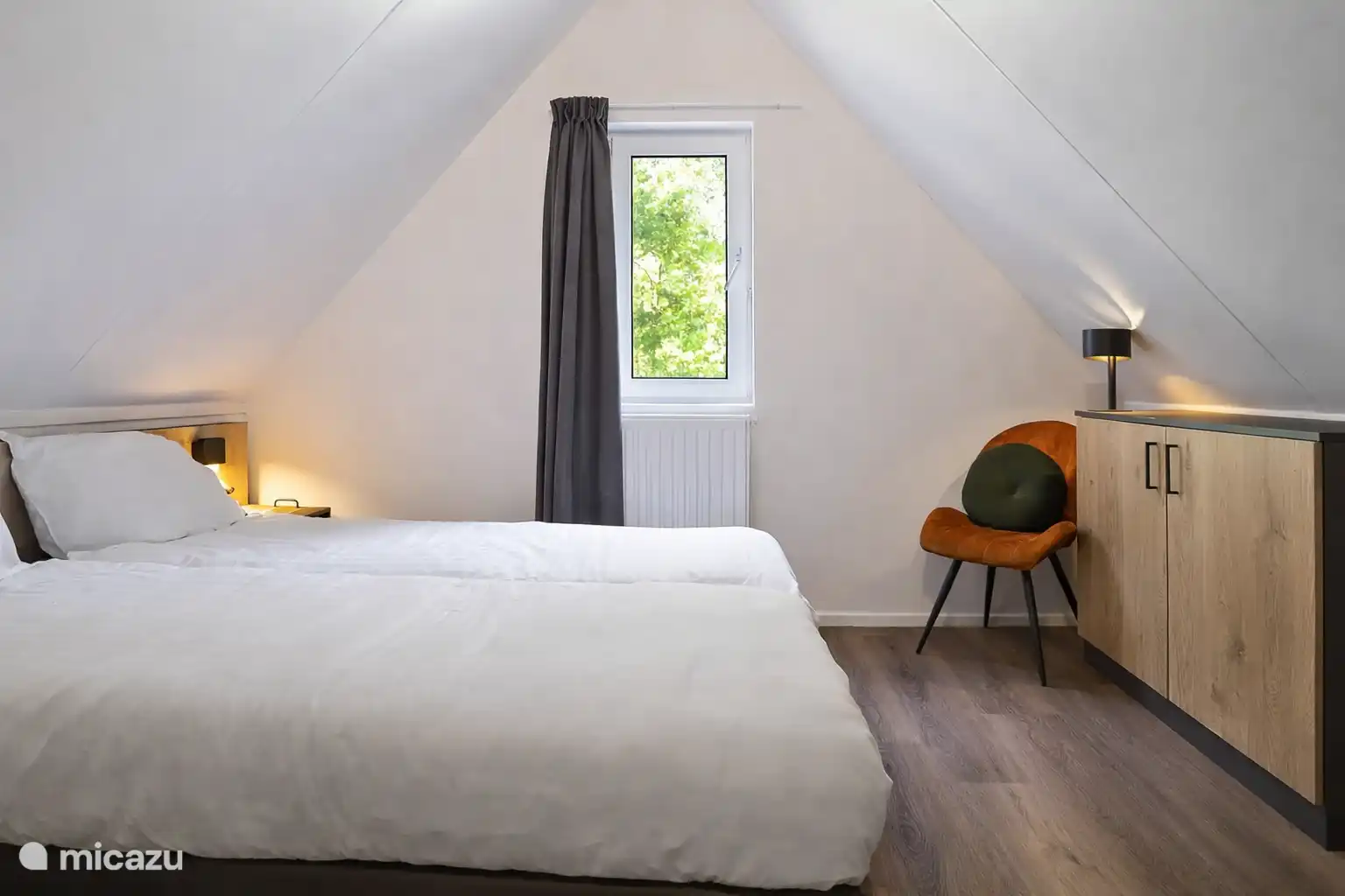 Tweepersoonskamer boven