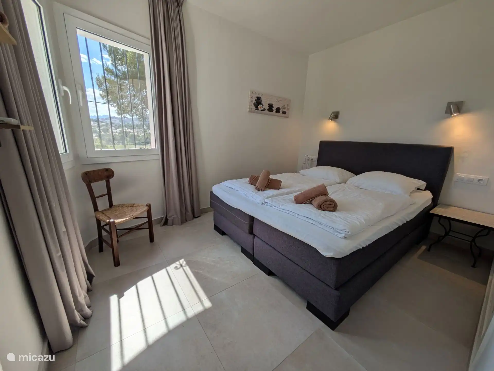Bedroom upper house