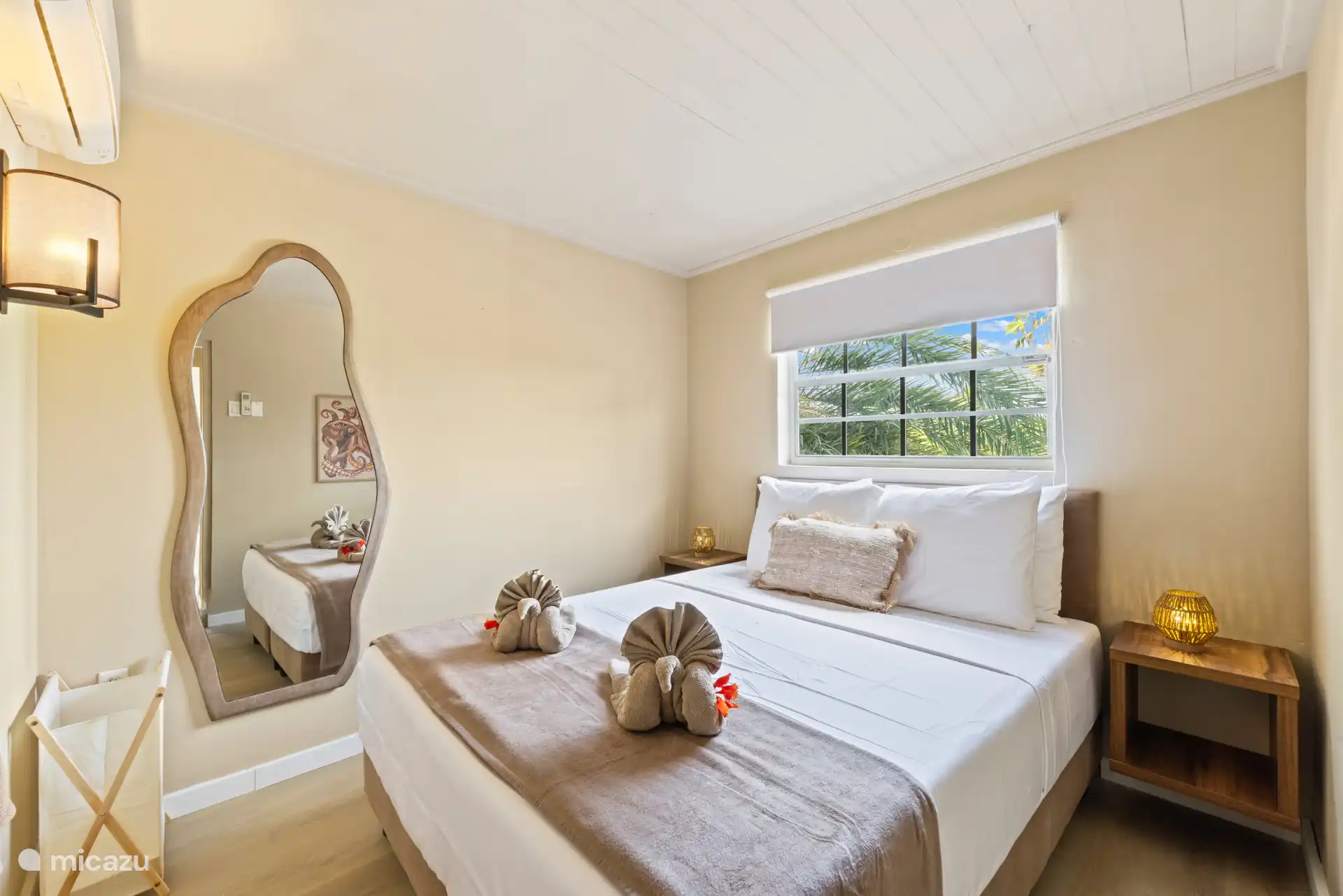 Slaapkamer 4 – Compact maar gezellig
De kleinste slaapkamer, knus en praktisch ingericht 