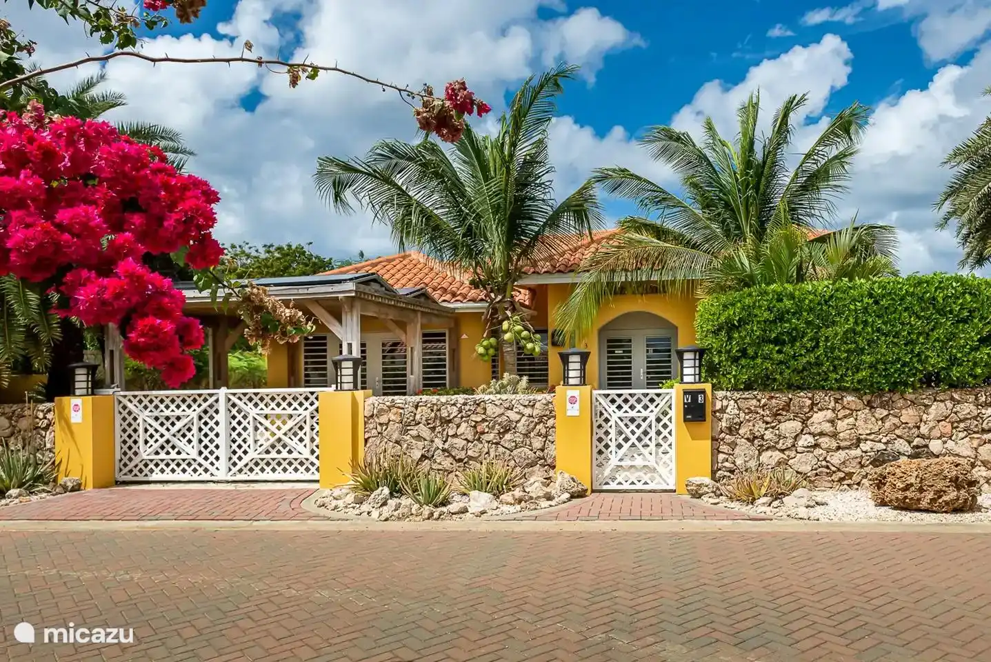 Villa Bon Rivato von vorne gesehen