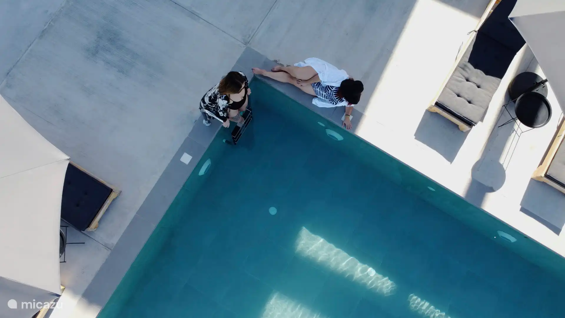 Infinity-Pool mit eingebautem Jacuzzi