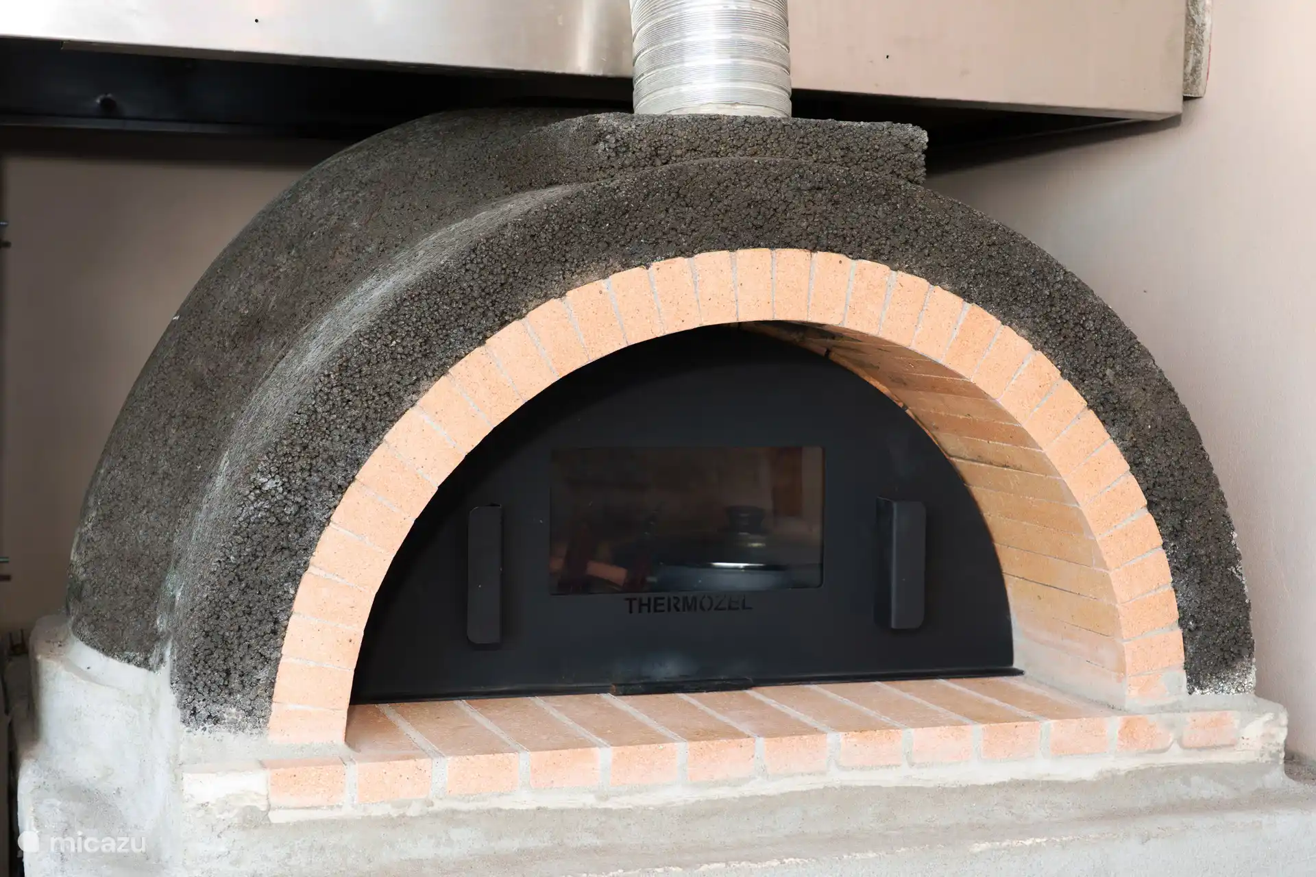 Traditioneller griechischer Holzofen