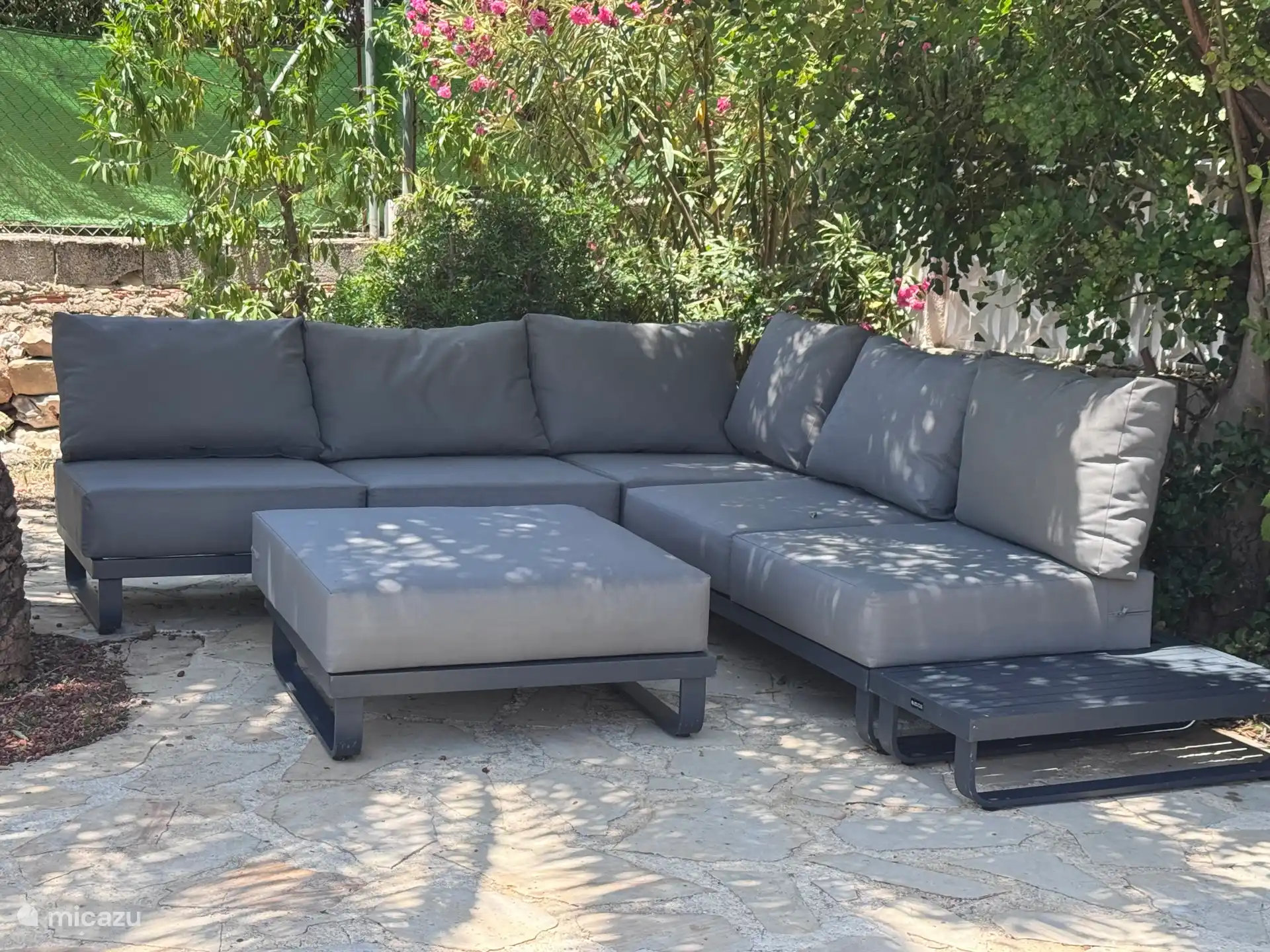 Lekkere loungebank - buiten