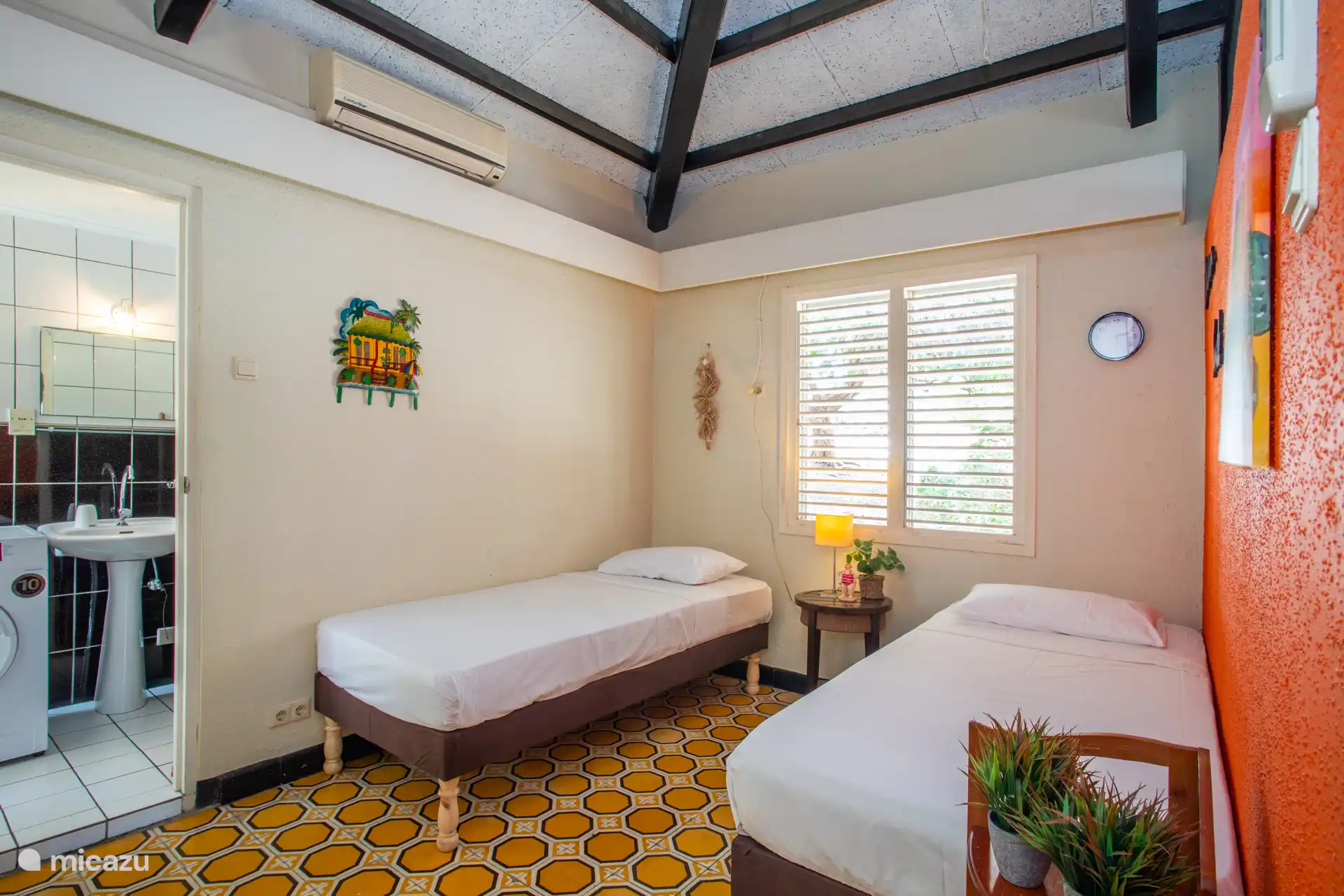 Bedroom with en-suite bathroom