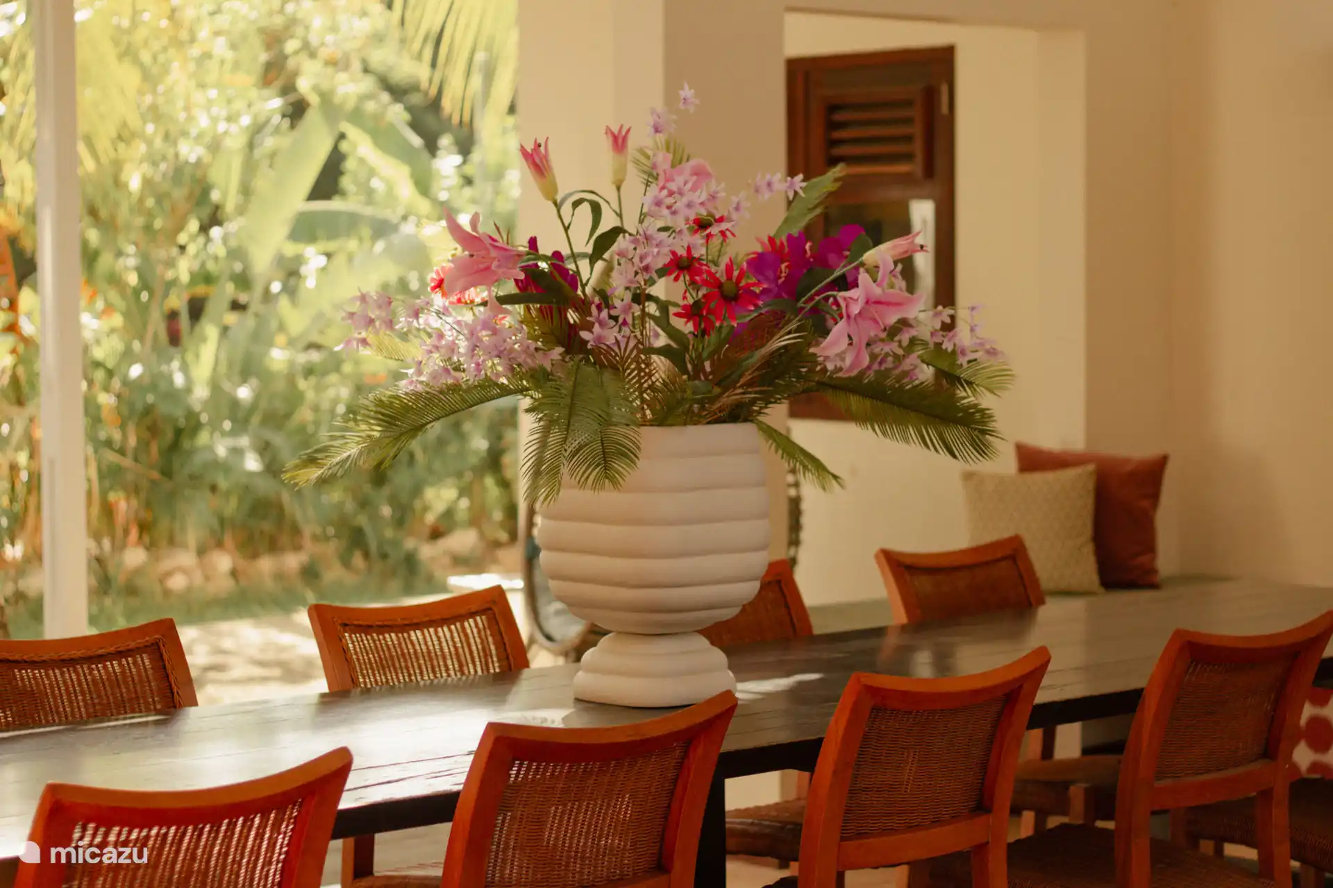 La casa está decorada por un estilista, lo que hace que se sienta muy acogedora