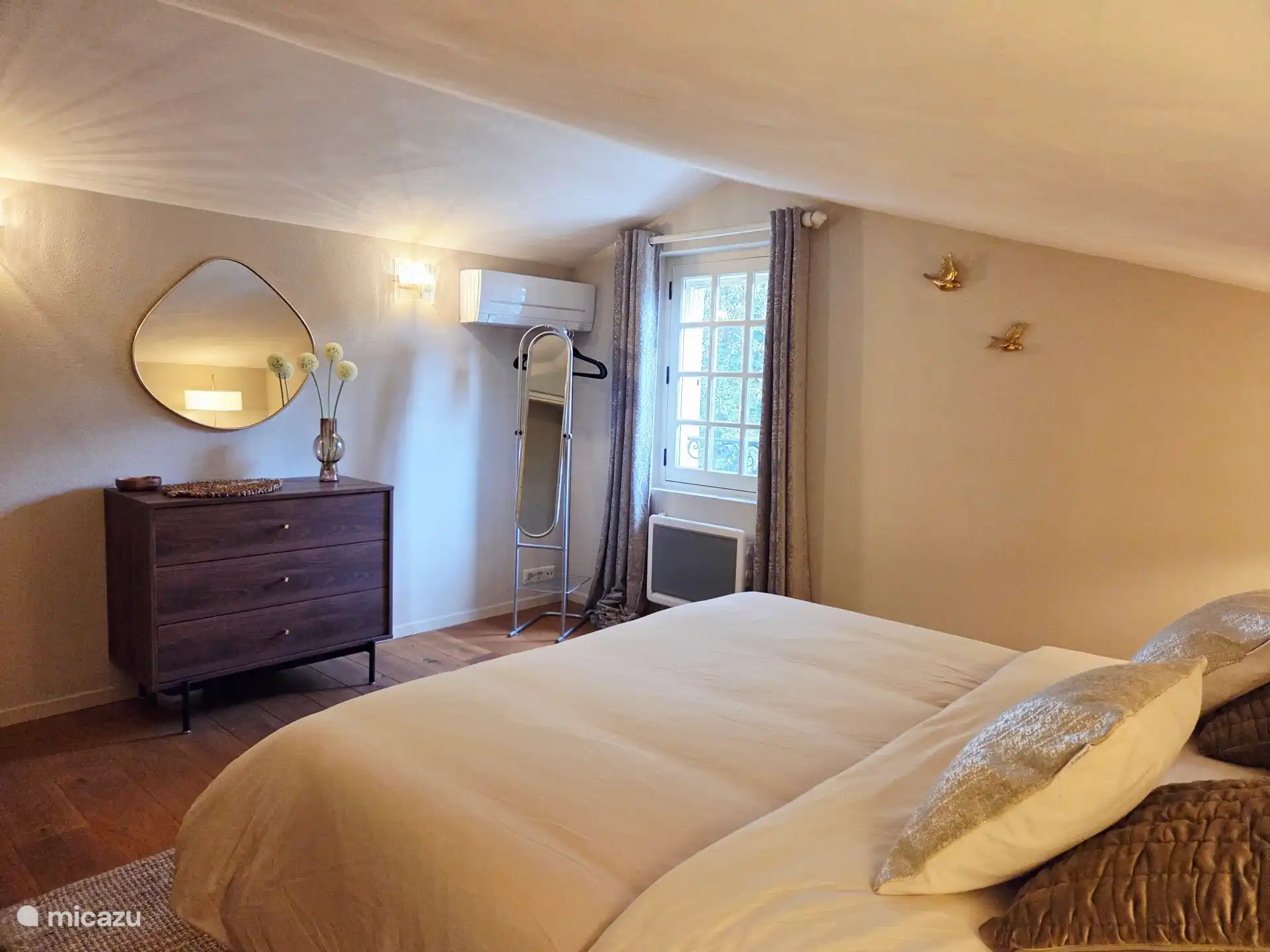 tweepersoonskamer 1e etage