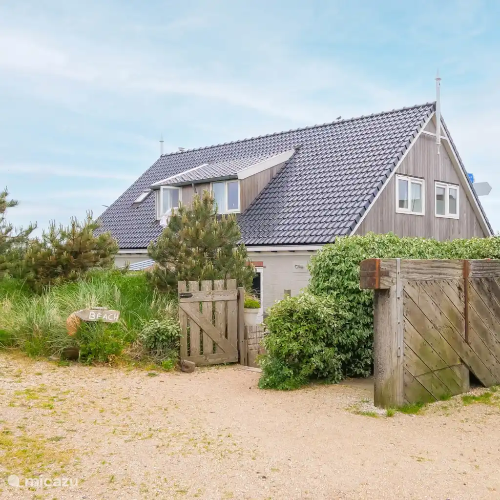 De Duintuin direct aan de duinen