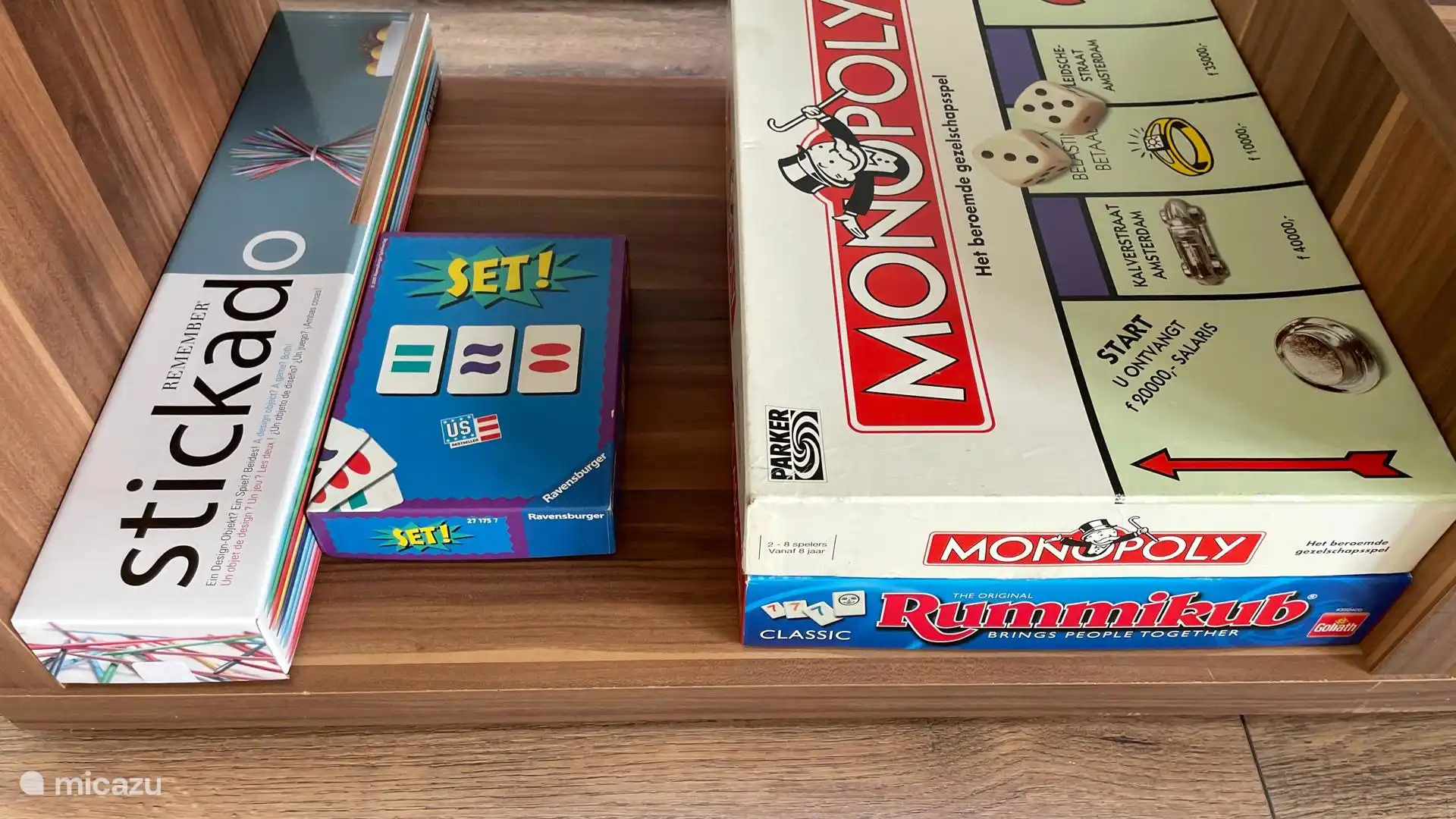 Verschillende bordspellen zijn aanwezig