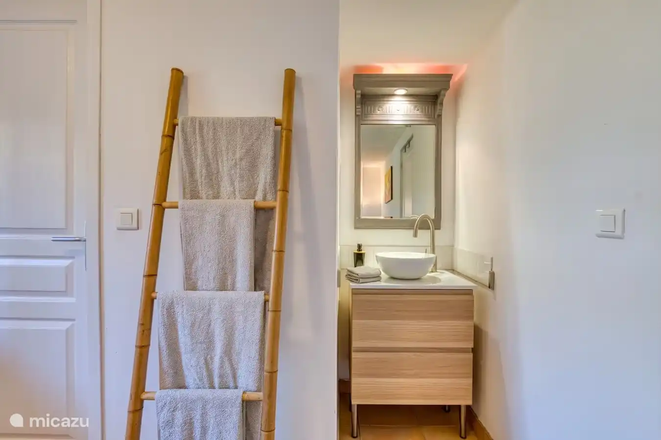 Slaapkamer/Badkamer 2