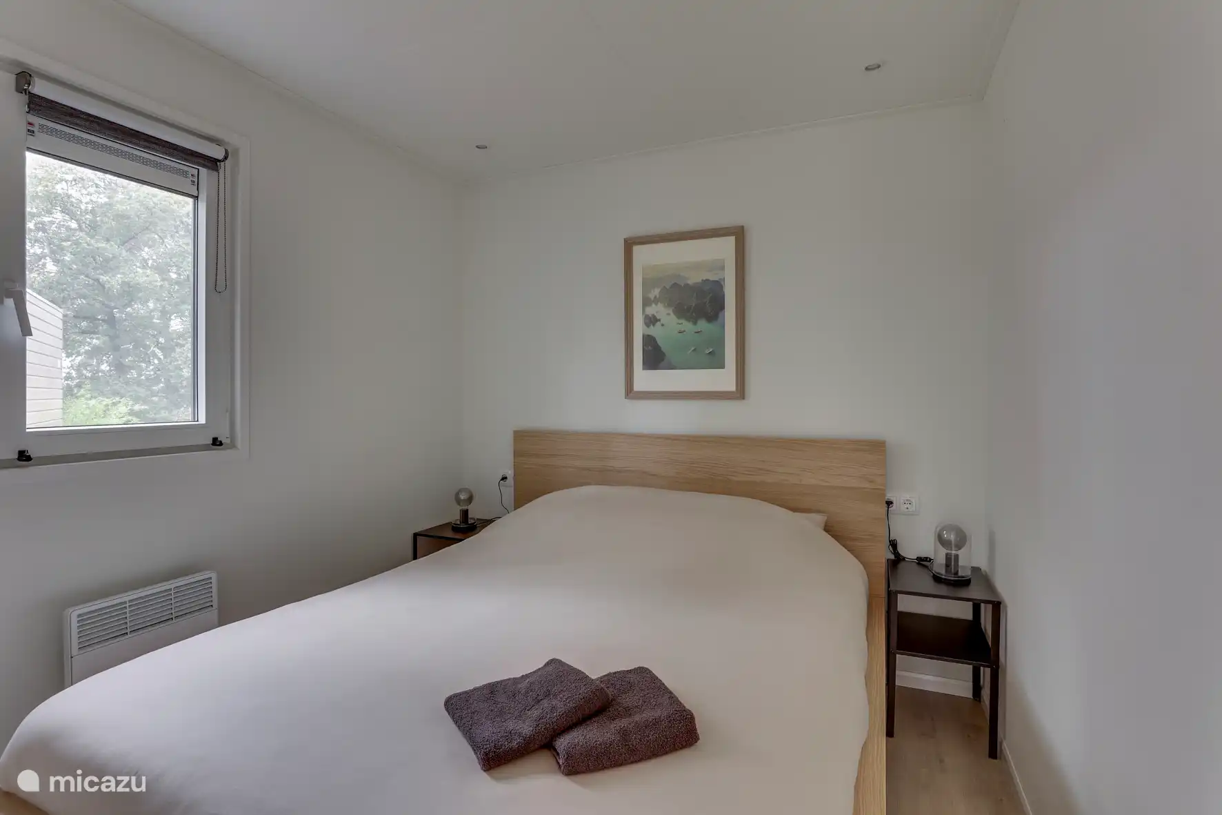 second bedroom with double bed 160x200 and Emma mattress