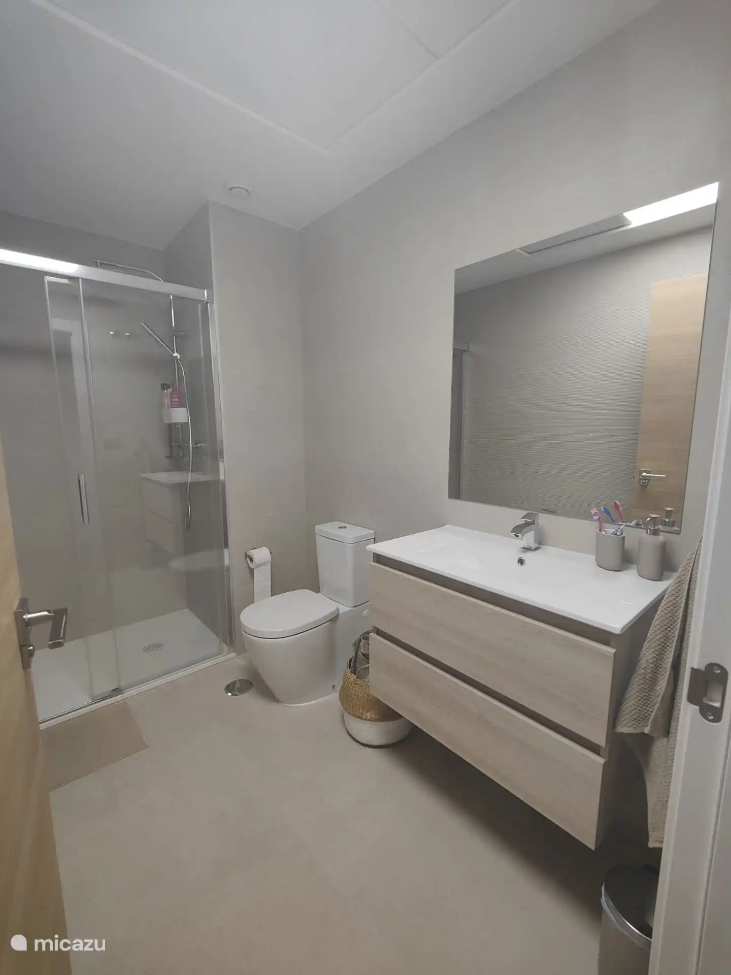 badkamer 2 op de 1e etage