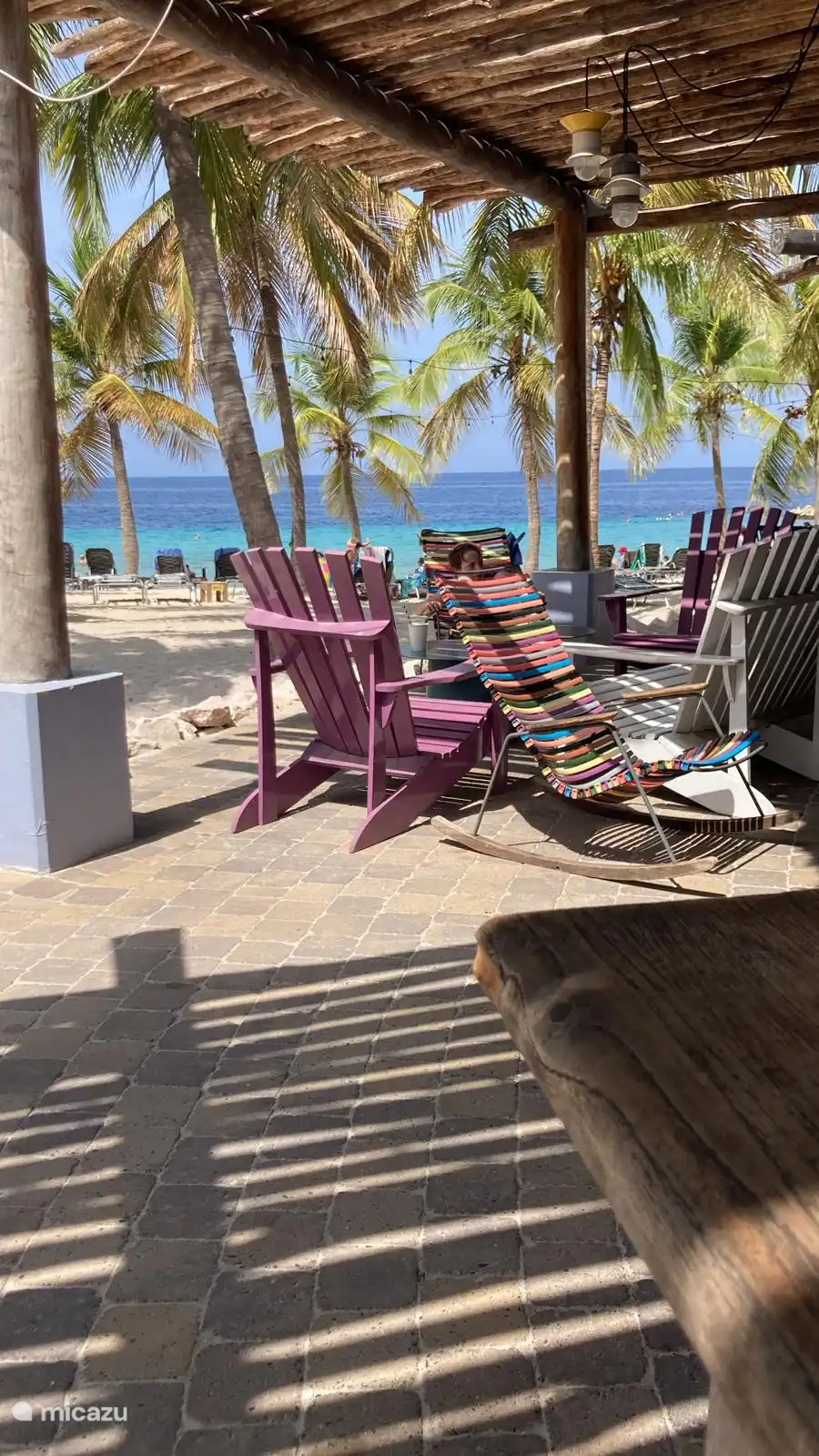 Playa de Blue Bay, a 5 minutos en coche del apartamento