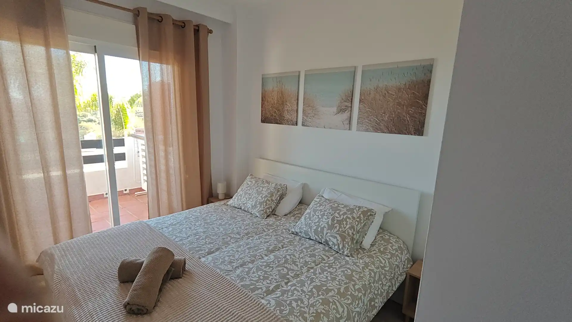 Slaapkamer met bed 180x200