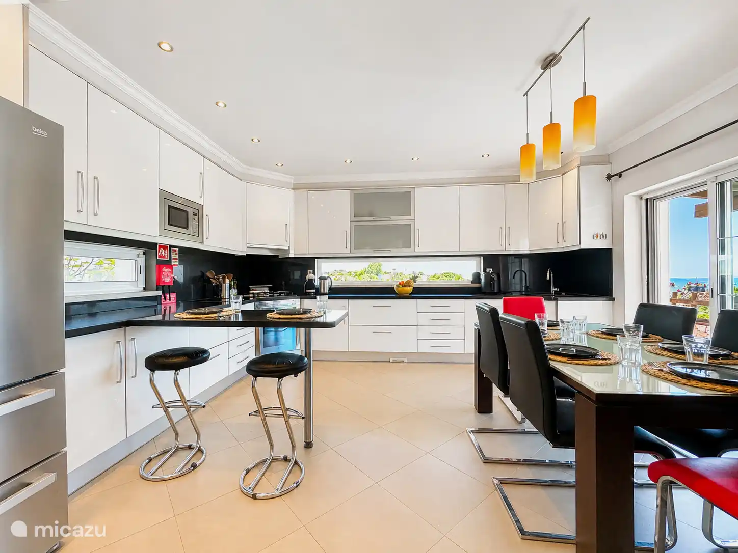 Fully equipped kitchen