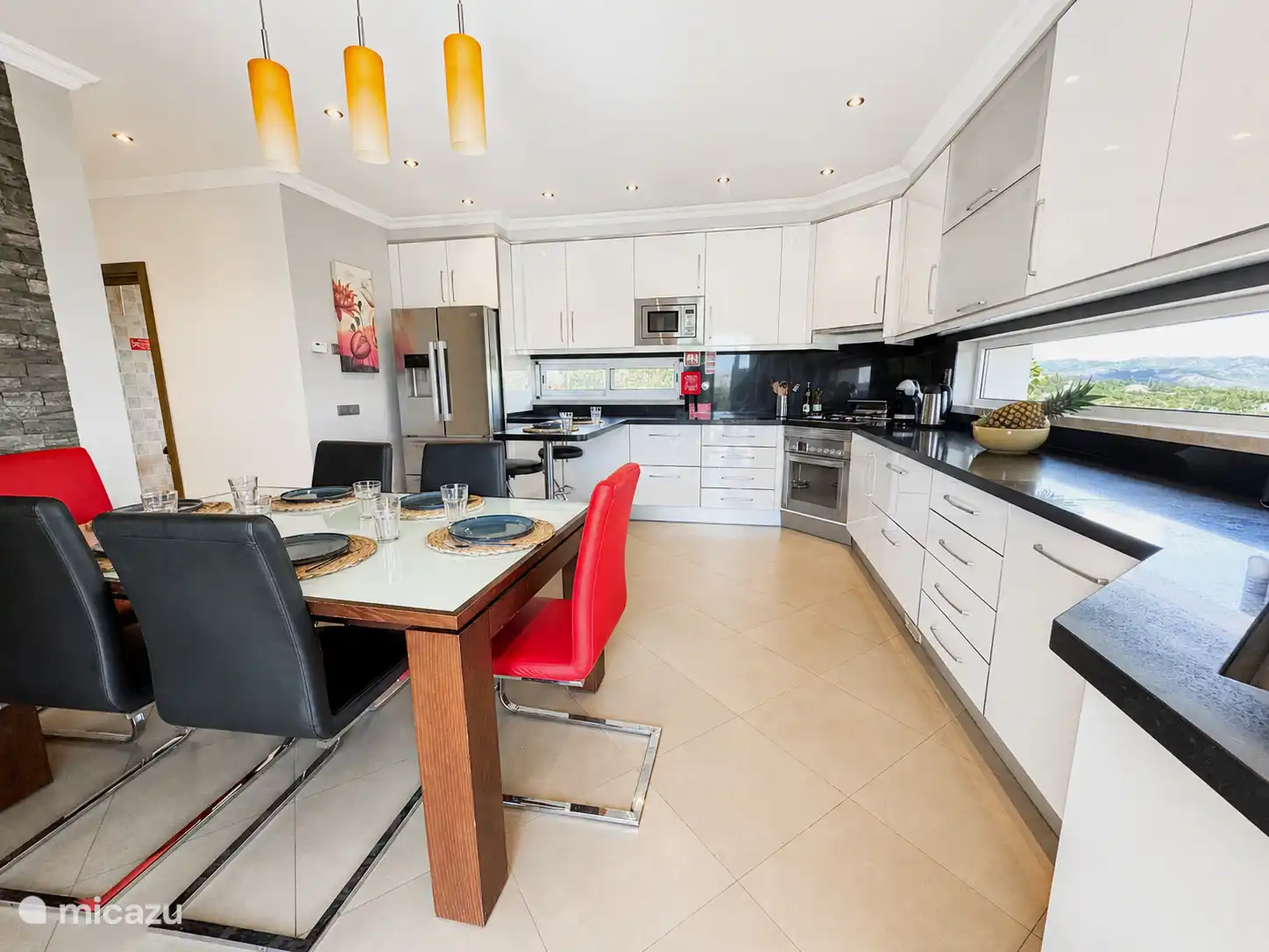 Fully equipped kitchen