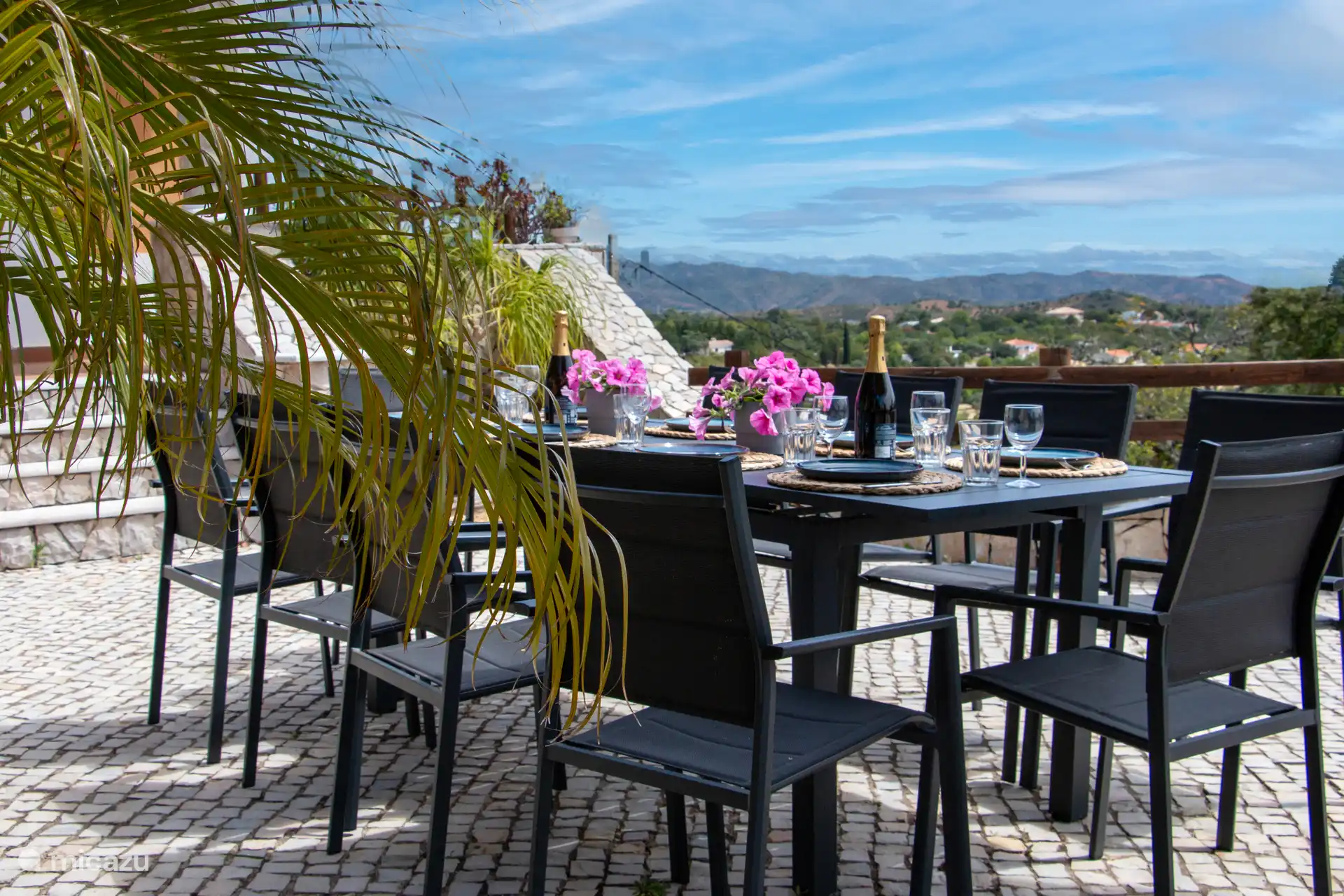 Dining with mountain view