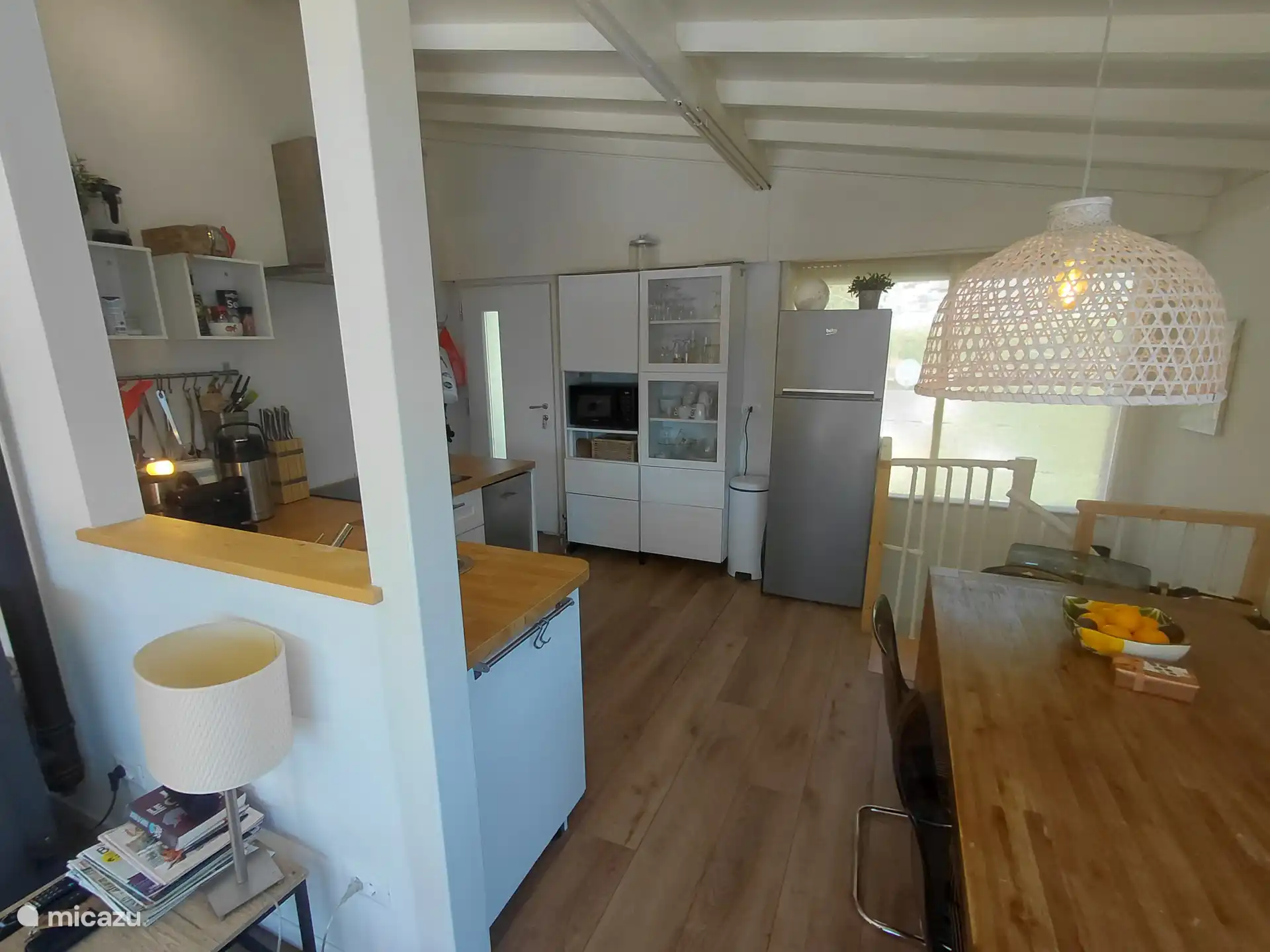 Open keuken van alle gemakken voorzien