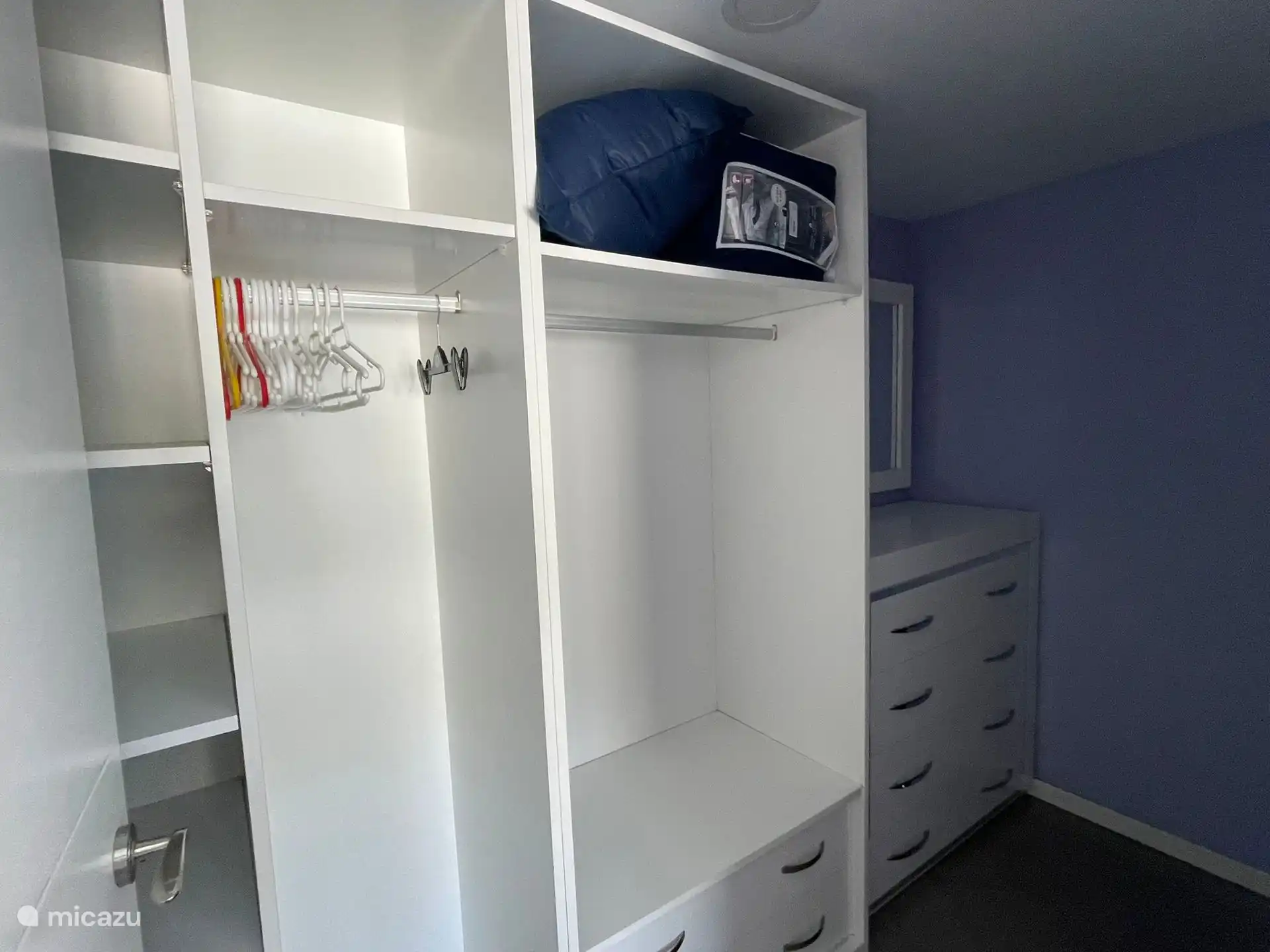 Dressing op het gelijkvloers