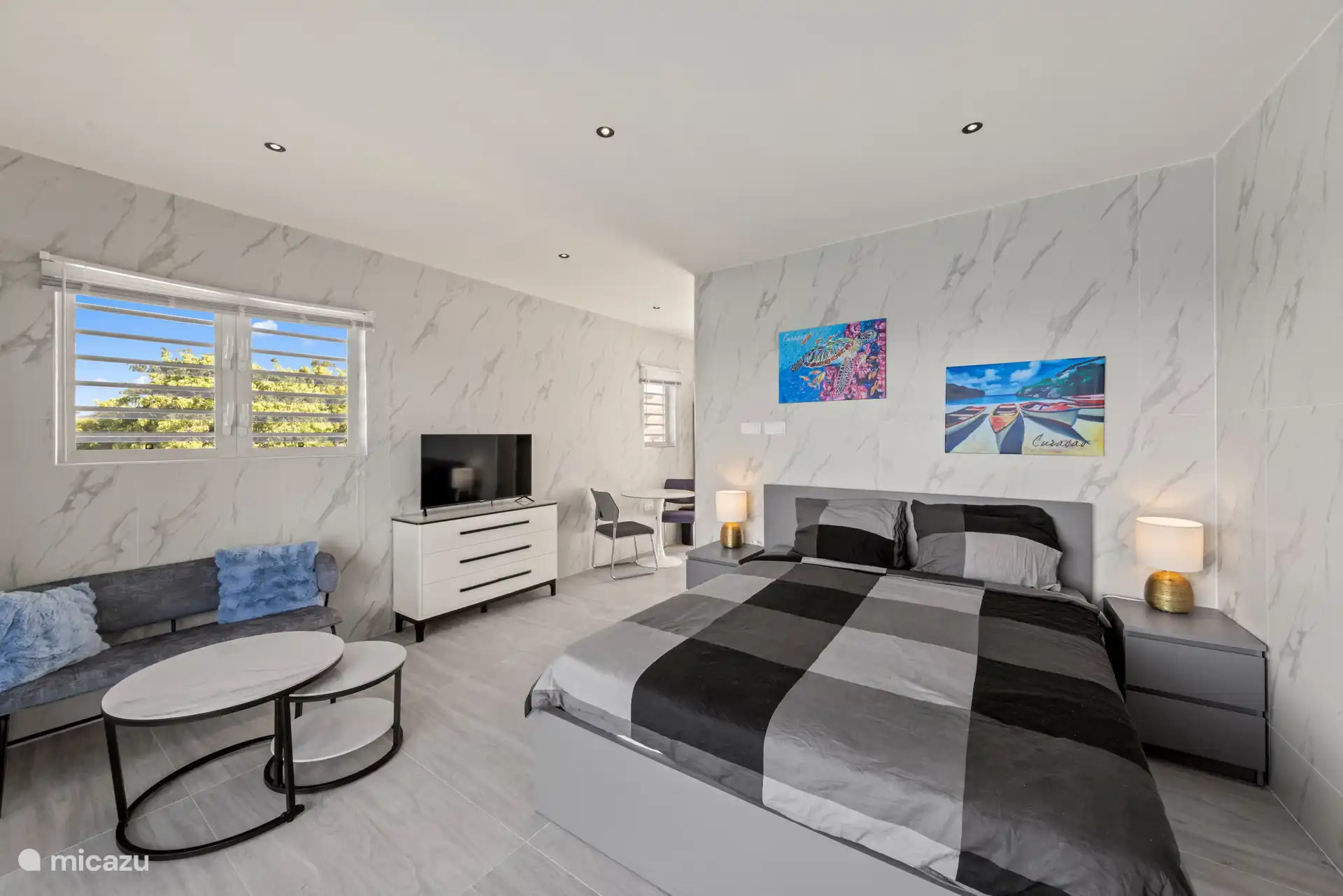 Le studio est entièrement équipé. 