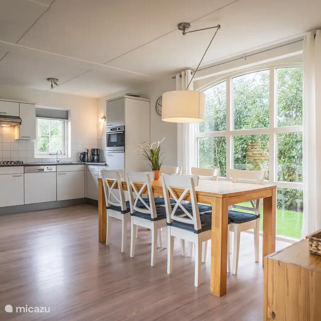 Bungalow type F