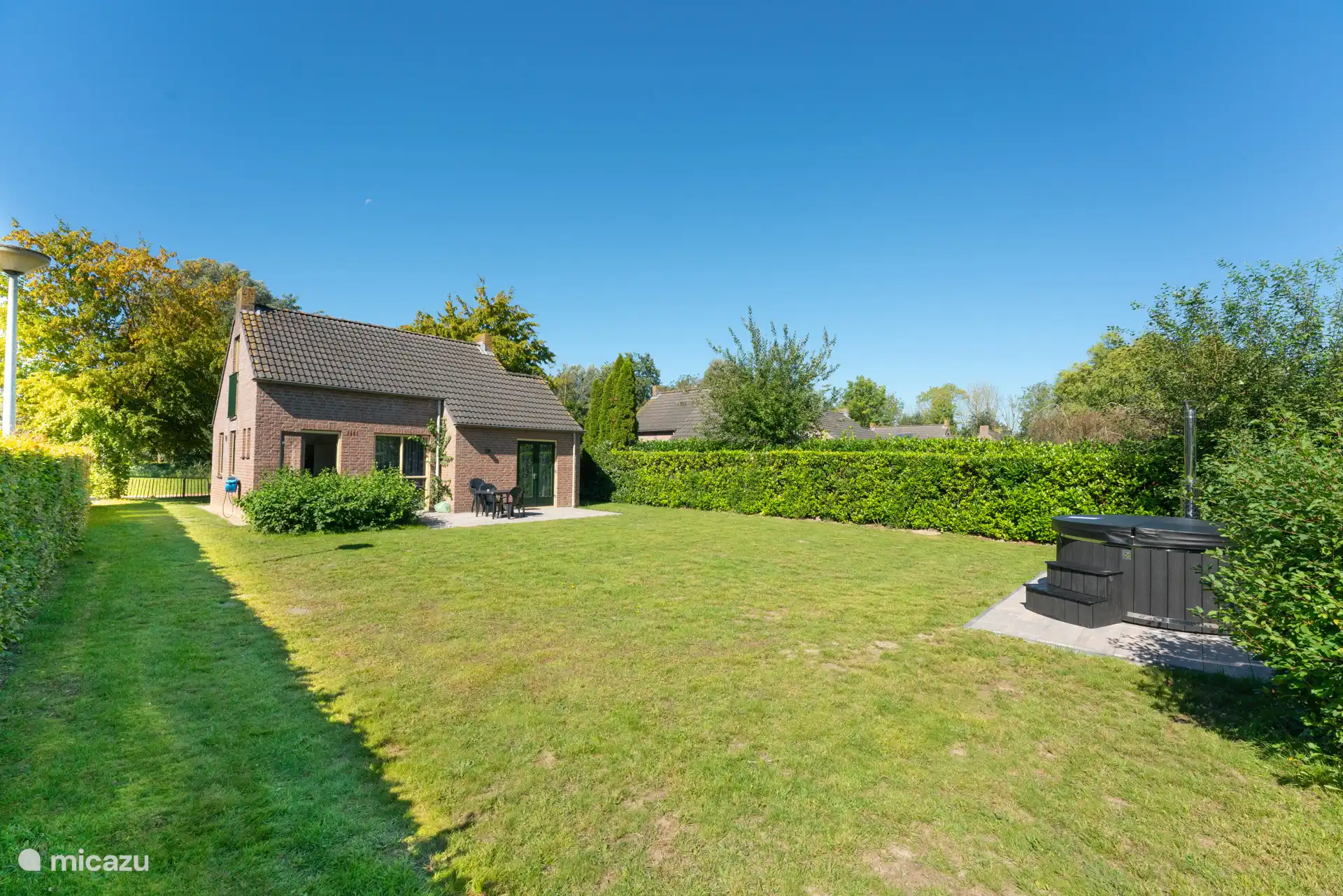 Achtertuin