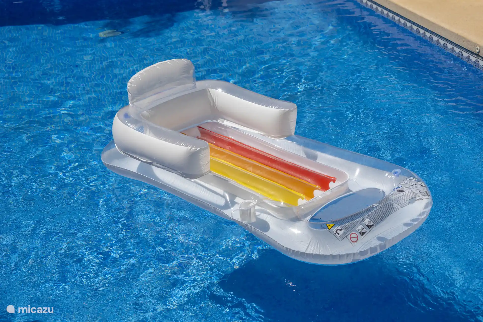 Kannst du dir vorstellen, hier auf dem Wasser zu treiben?