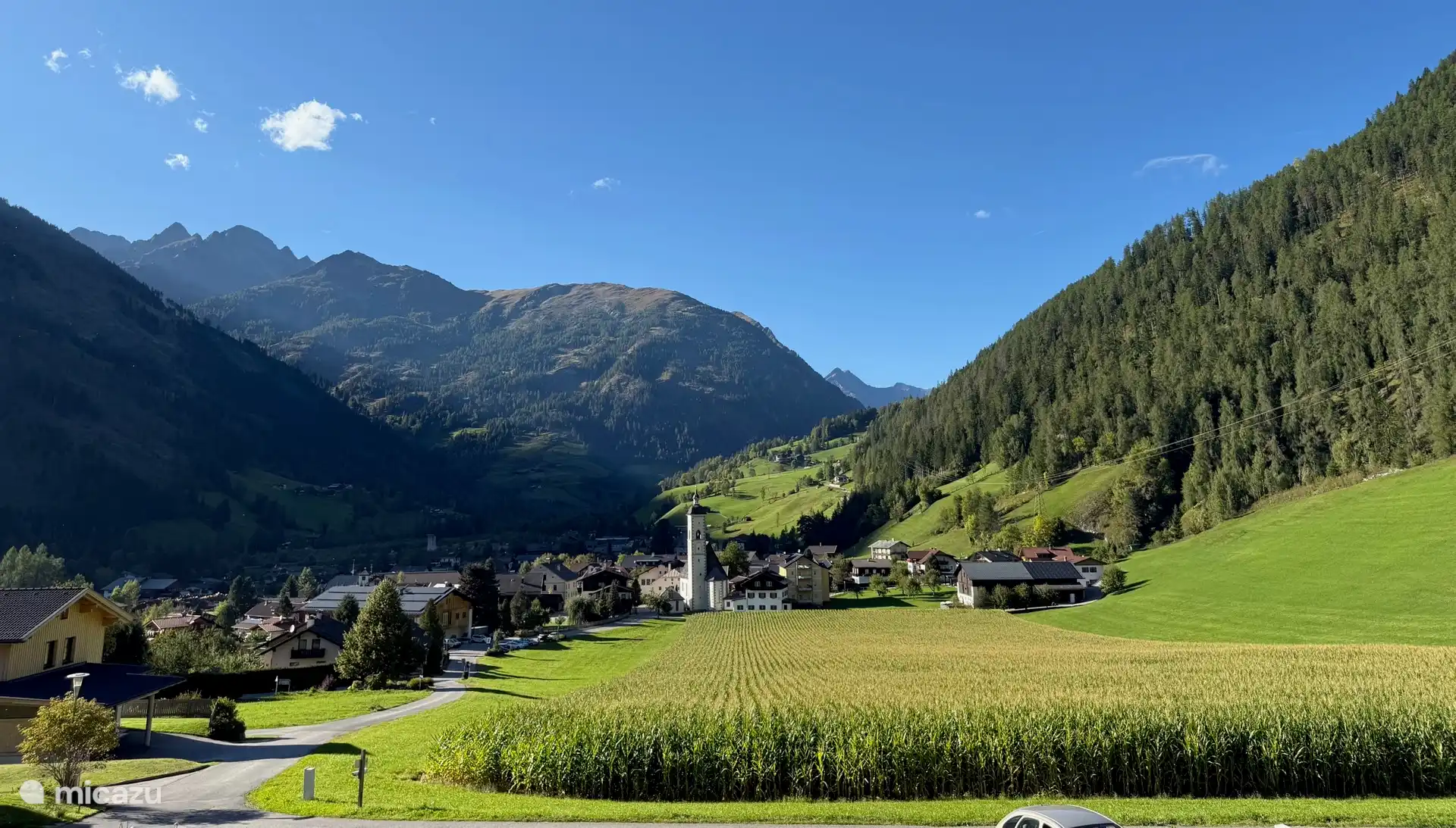 Uitzicht vanuit de woonkeuken