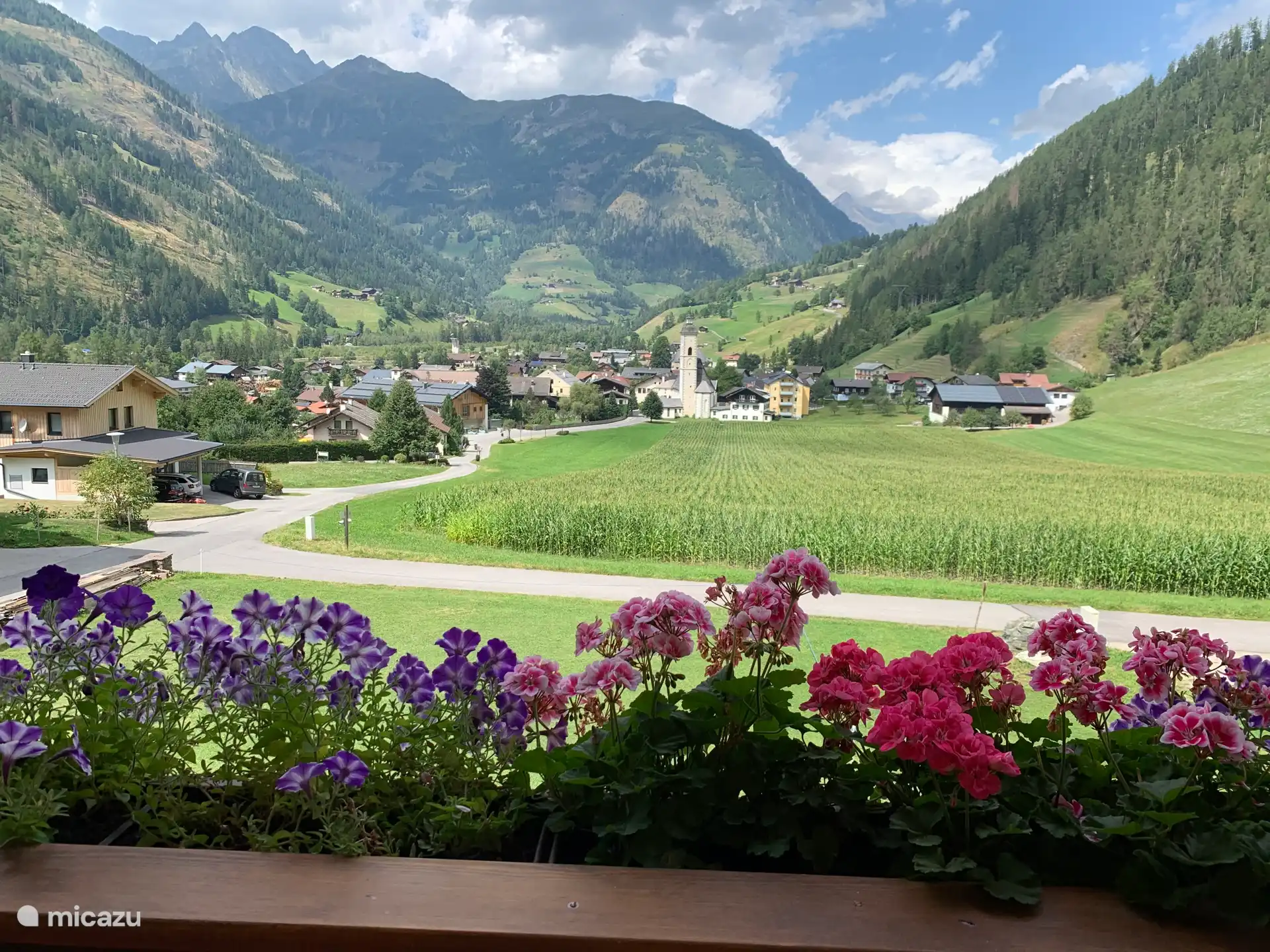 Uitzicht vanuit balkon
