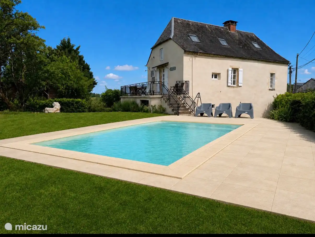 Eine Terrasse wird derzeit gebaut! 