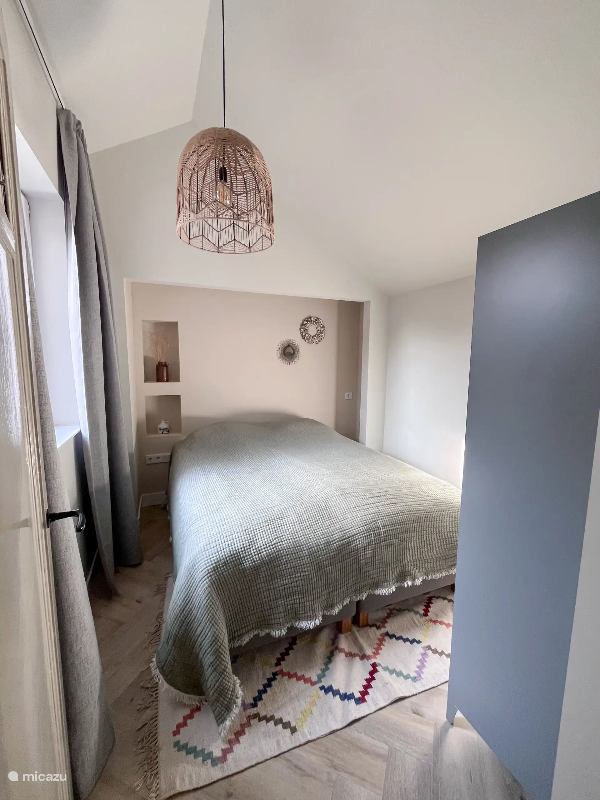 De 1e slaapkamer, beneden