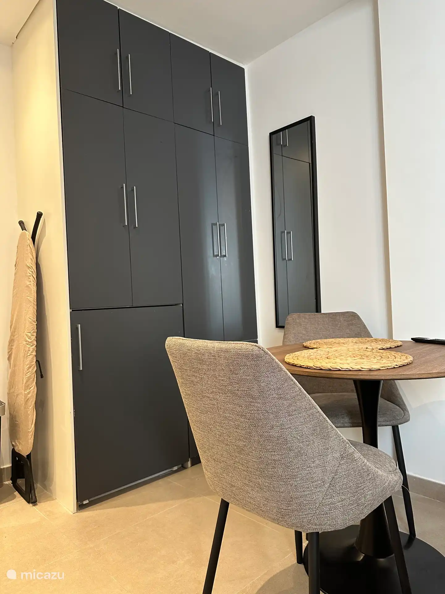 Armario/mesa de comedor