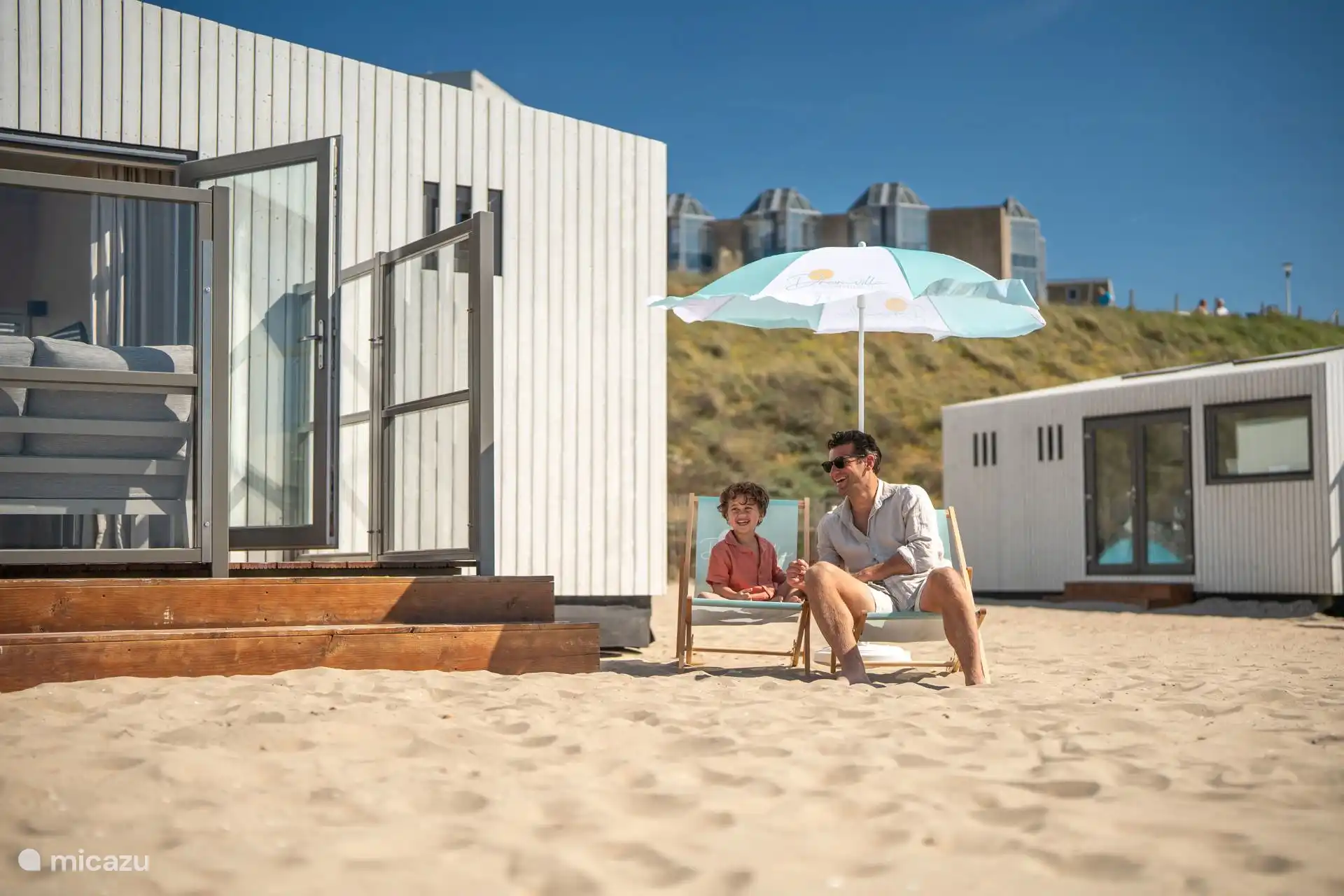 Les maisons de plage sont situées sur la plage de Zandvoort.