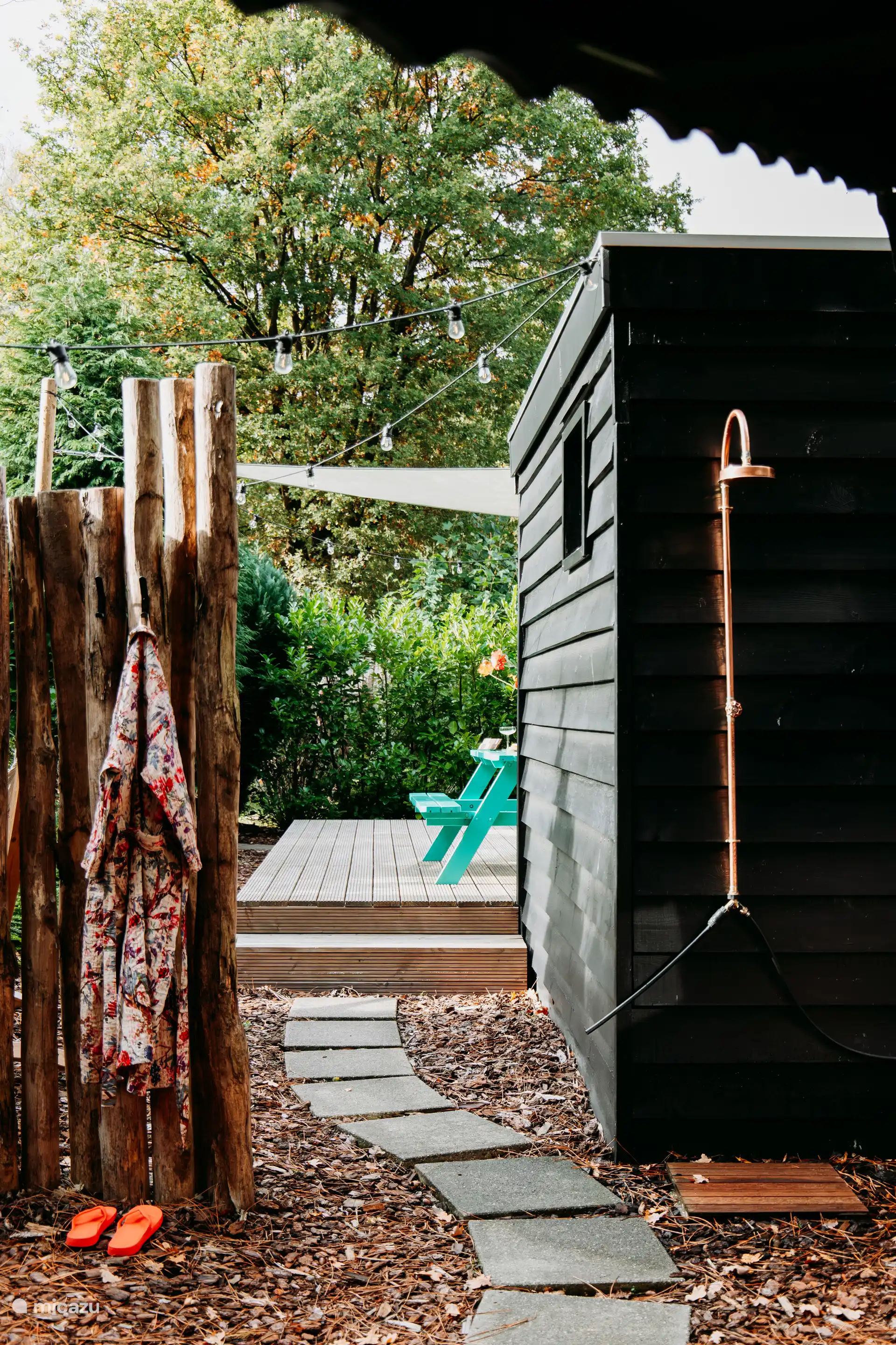 Afkoelen onder de buitendouche