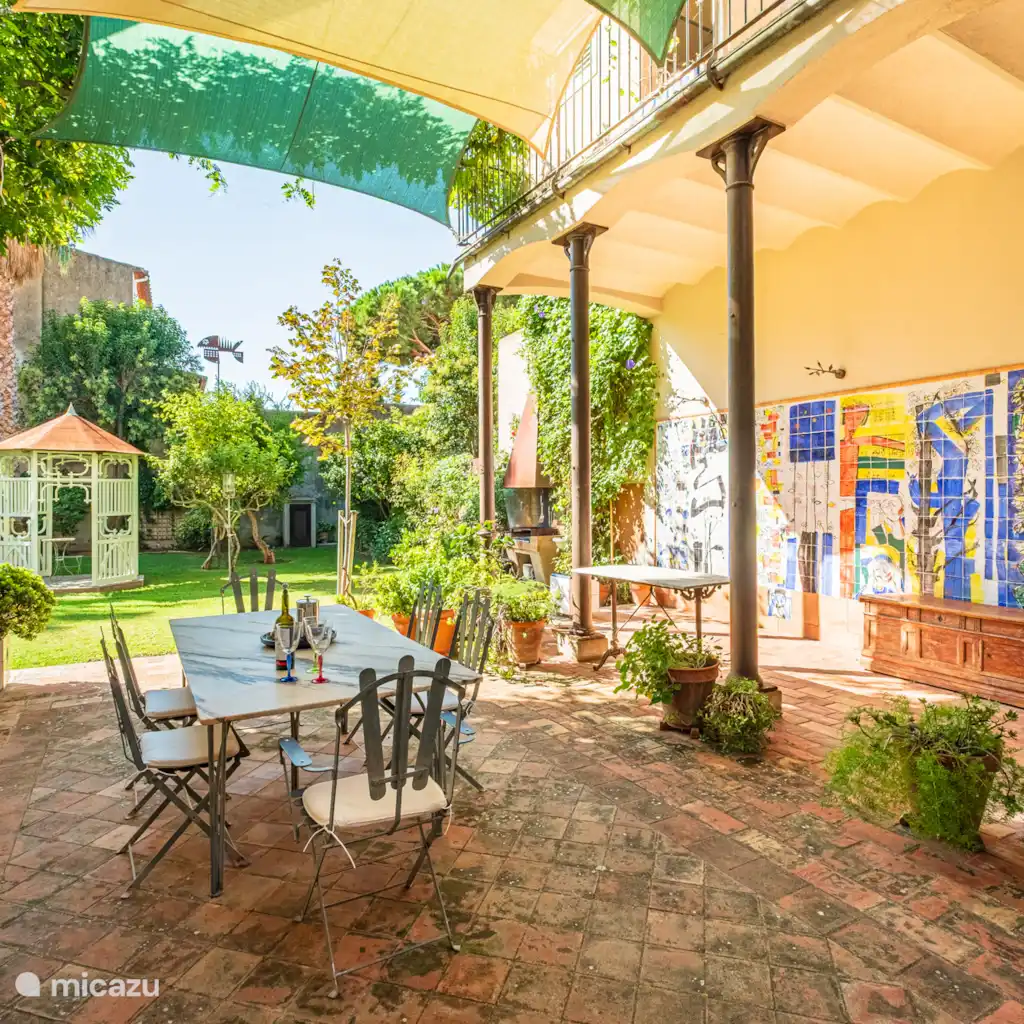 Stadswoning El Til.ler Fantastisch herenhuis in Palafrugell
