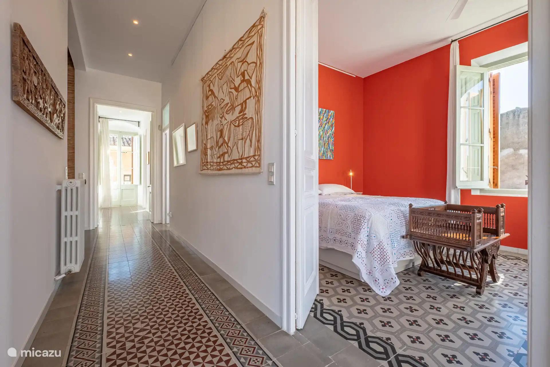 Slaapkamer 4 en distributieruimte. 