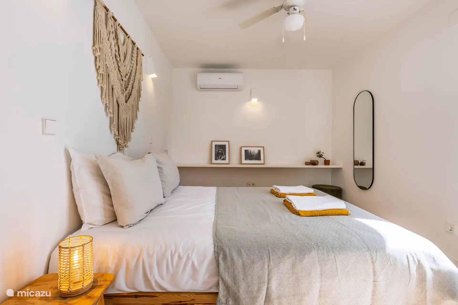 Bedroom with double bed