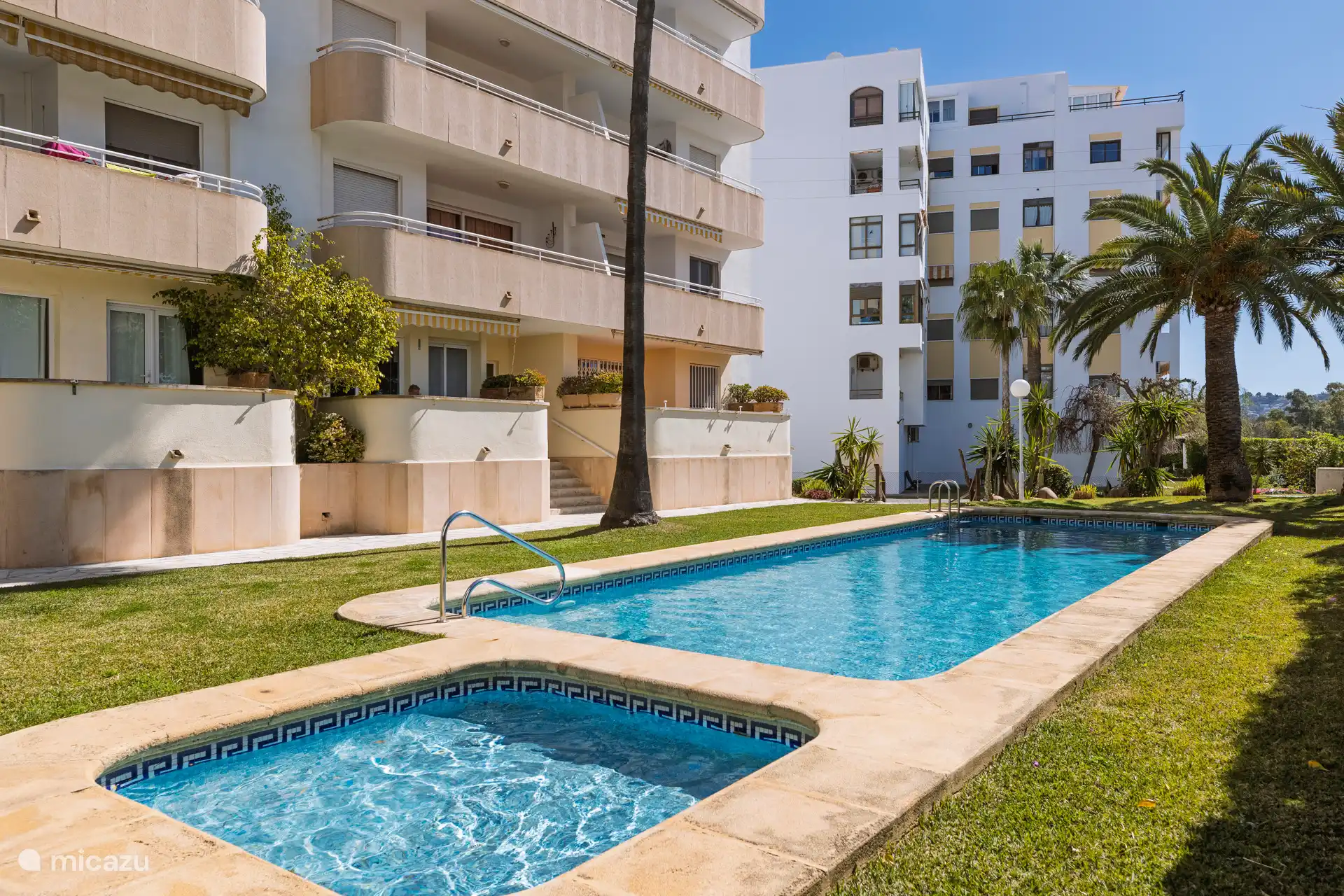 Communal swimming pool 