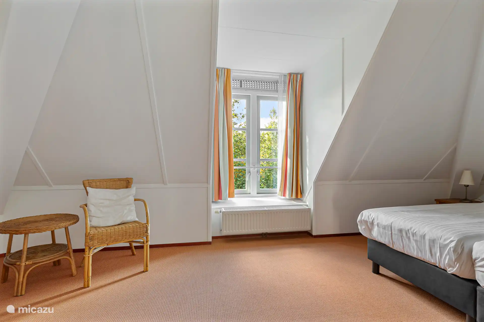 Dormitorio de arriba