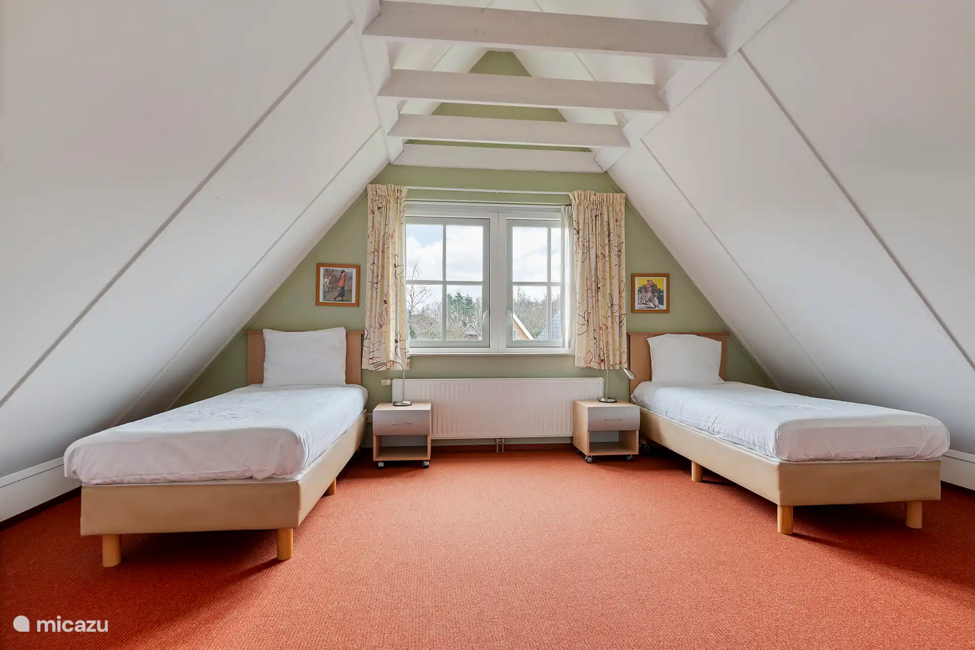 Dormitorio de arriba