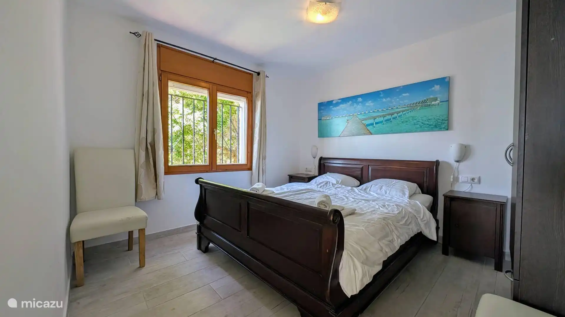 Schlafzimmer 3 befindet sich im ersten Stock des großen Hauses