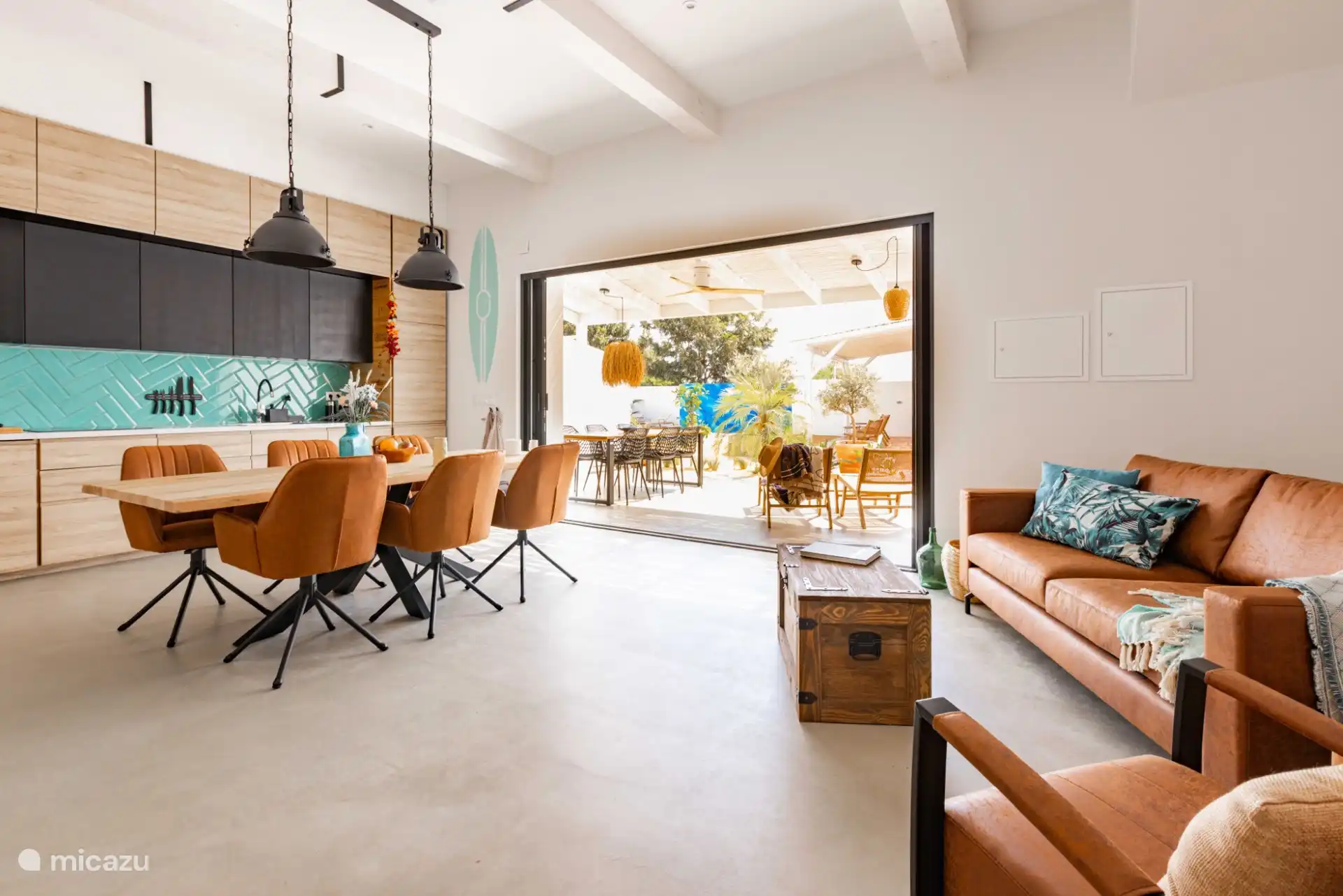 Woonkamer en keuken Celebra a Vida Resort