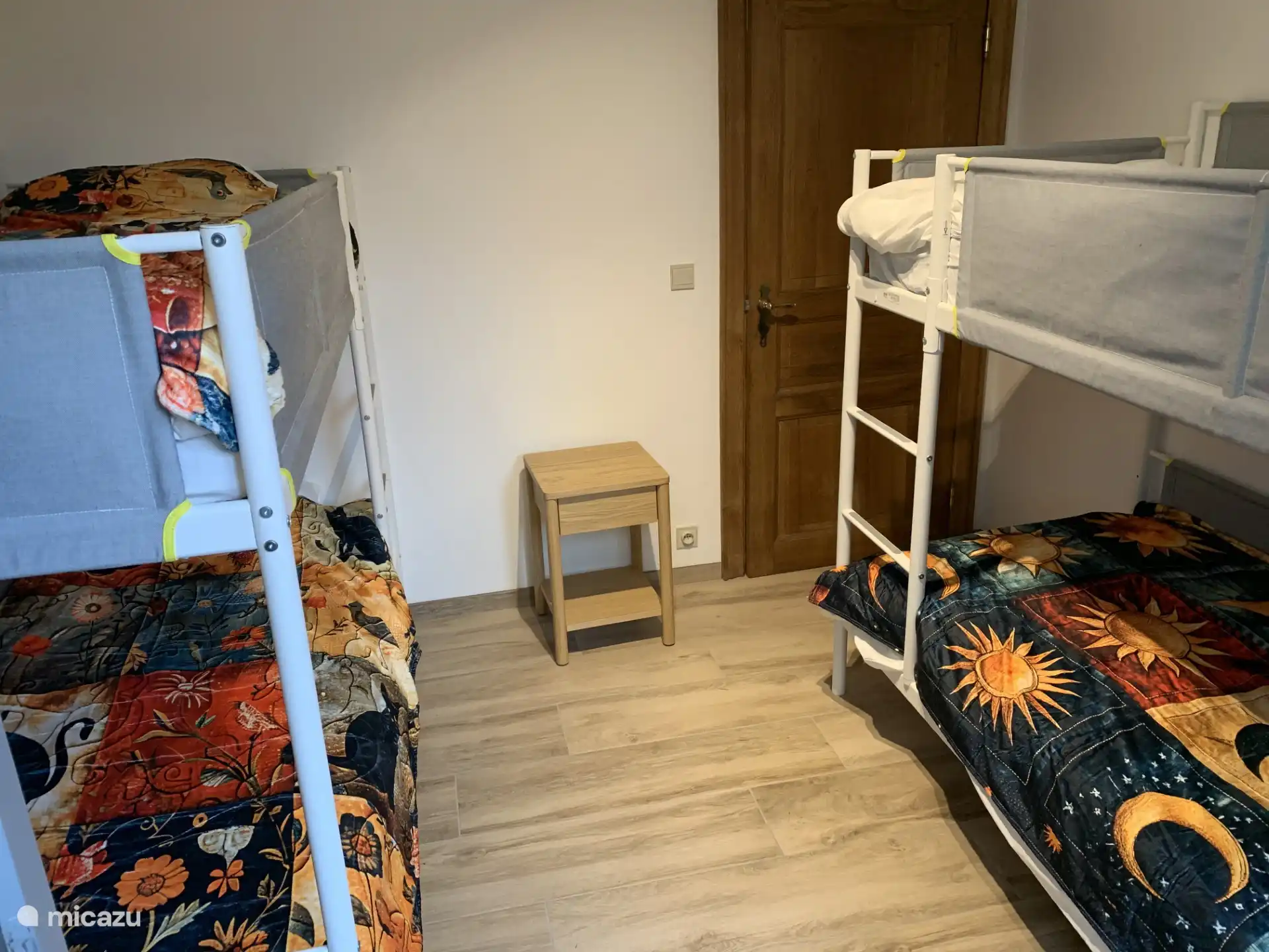 Slaapkamer 3: 2 stapelbedden