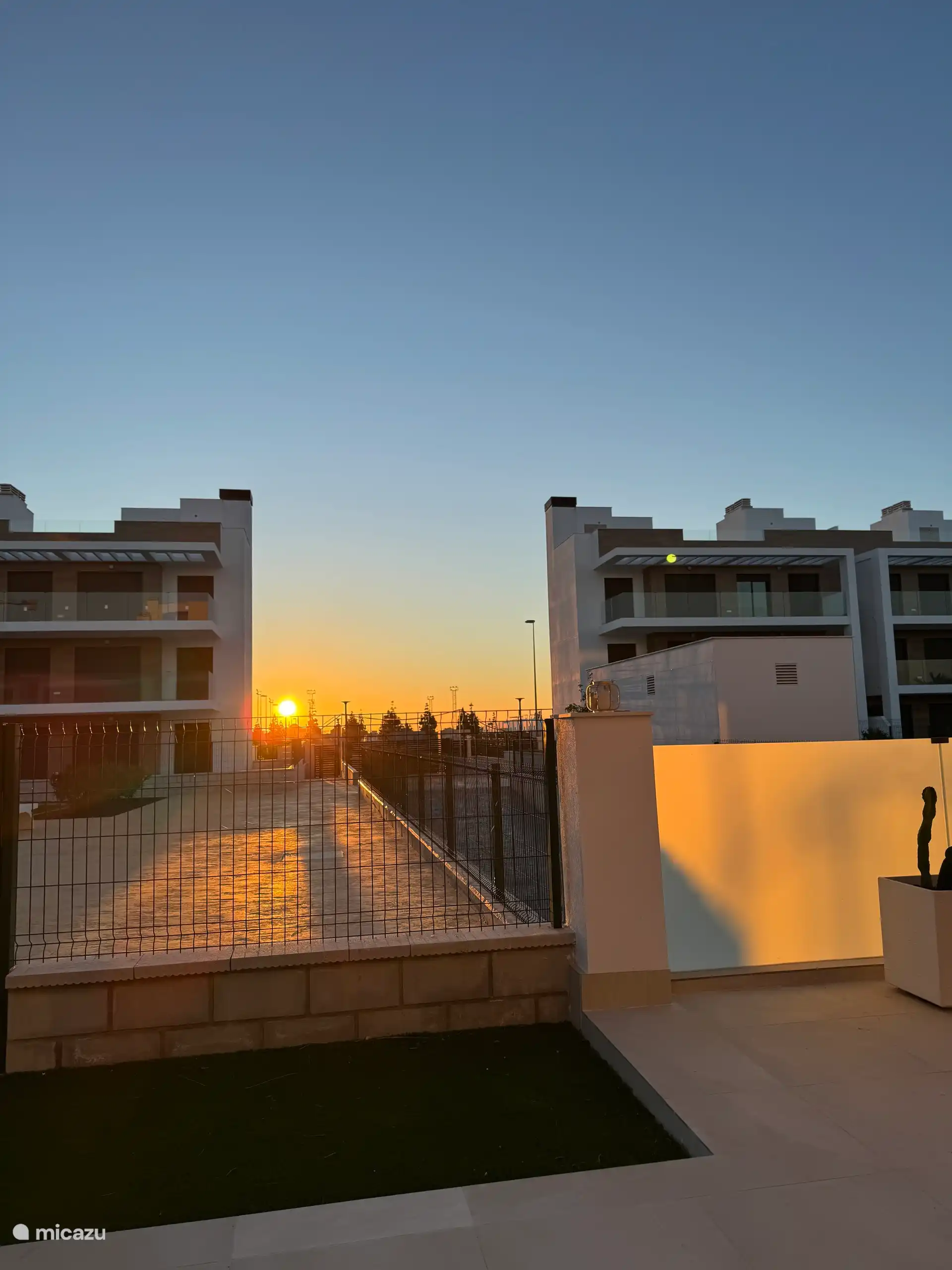 ¡Así es como sale el sol cada mañana! ??