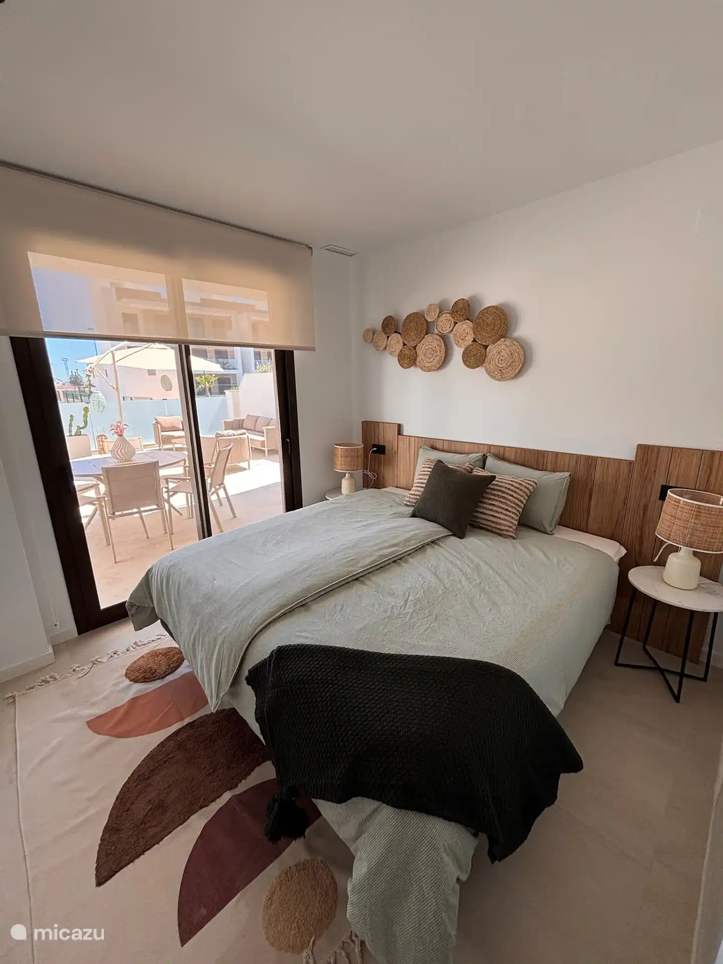 Primer dormitorio con dos camas individuales (que ahora están juntas).