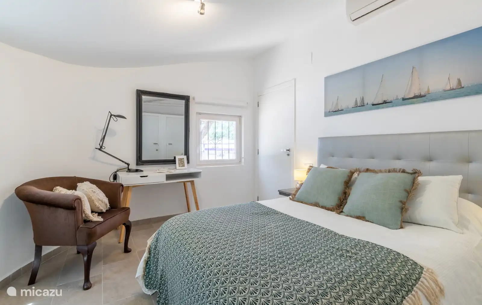 Dormitorio 2 de la planta baja accesible para usuarios de silla de ruedas